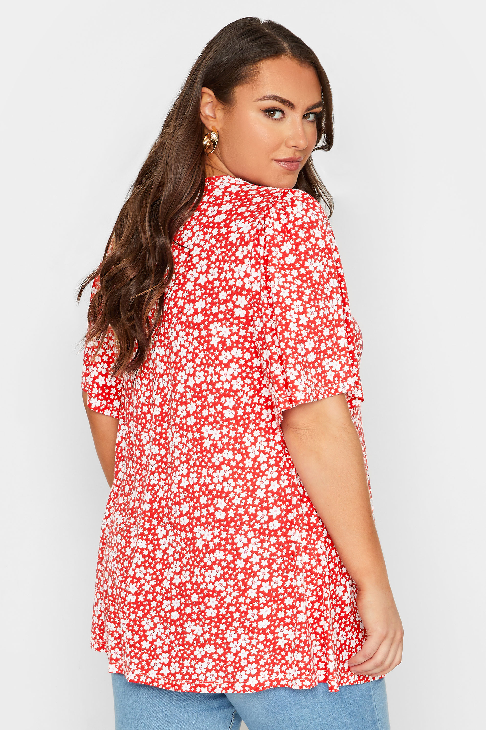 YOURS Plus Size Red Floral Pleat Front Swing Top | Yours Clothing 3