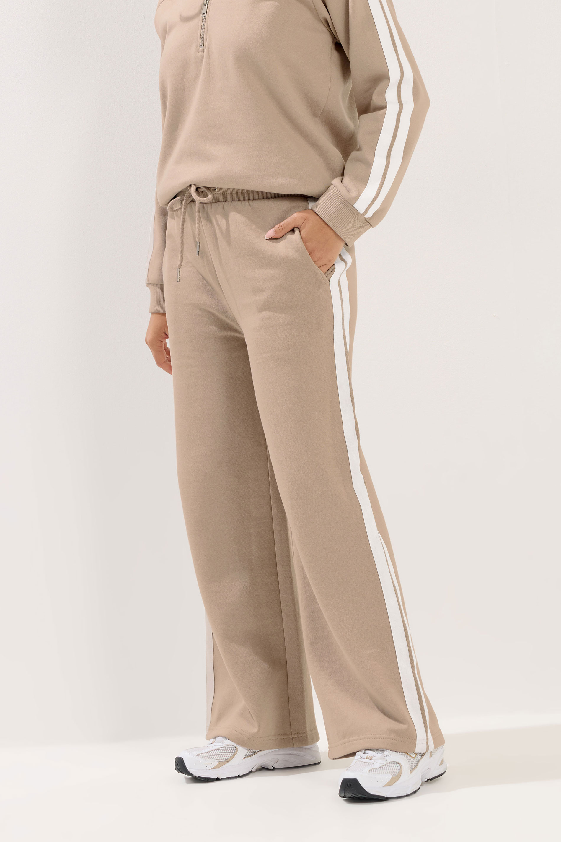 PixieGirl Petite Women's Set Natural Brown Stripe Cotton Sweatshirt & Wide Leg Joggers | PixieGirl 2