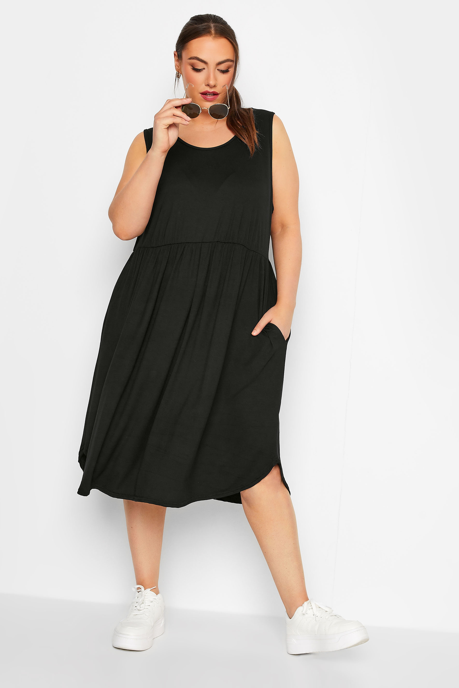 LIMITED COLLECTION Plus Size Black Pocket Tunic Dress | Yours Clothing 1