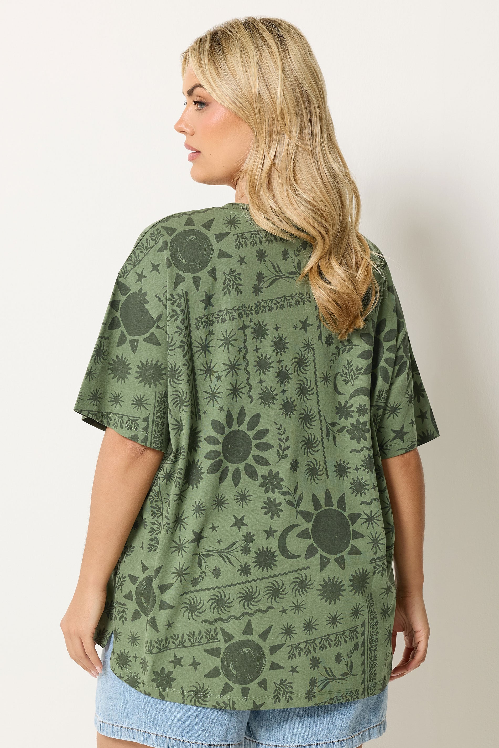 YOURS Plus Size Green Summer Print Boxy T-Shirt | Yours Clothing 2