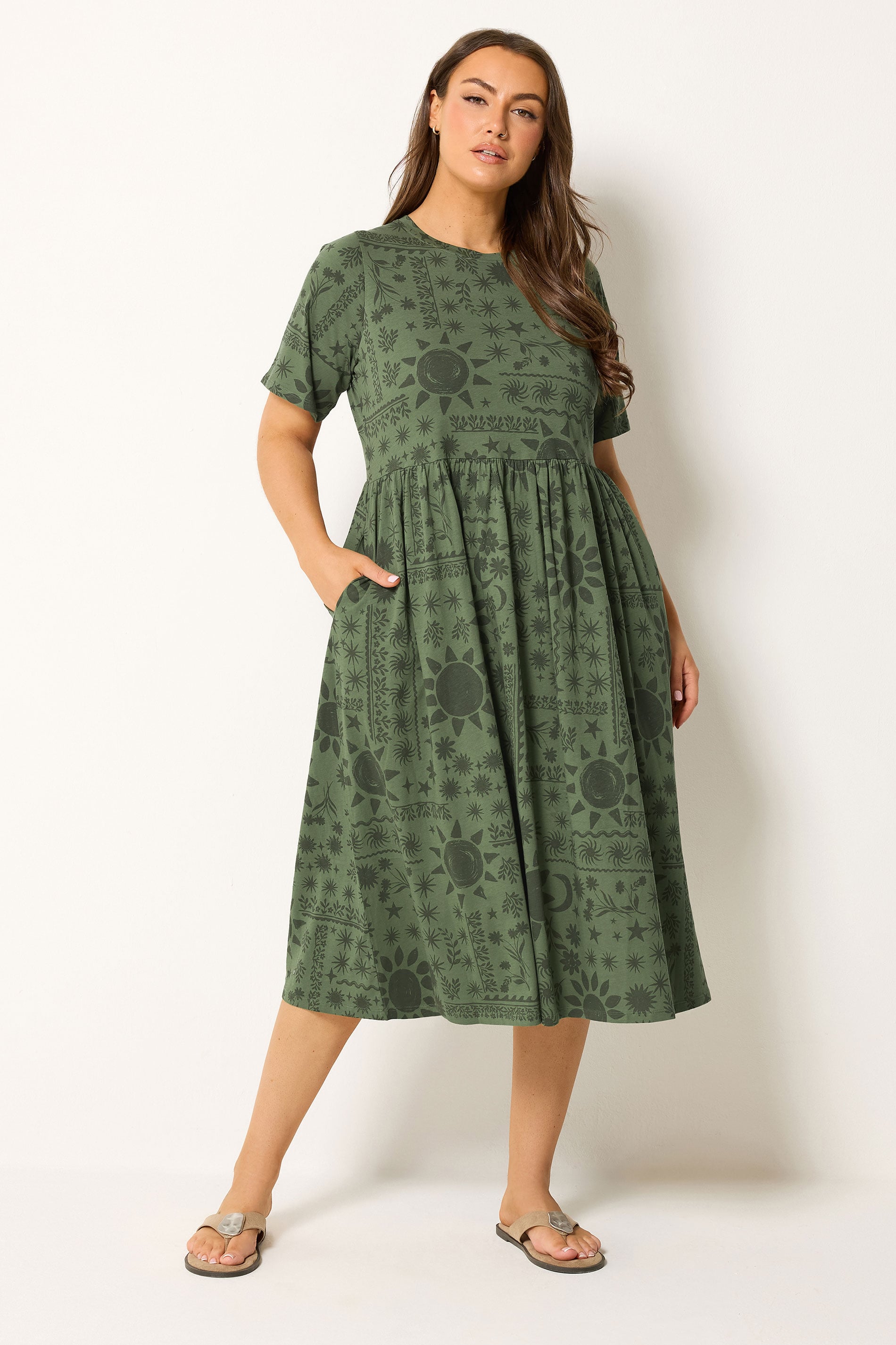 YOURS Plus Size Khaki Green Mixed Floral Throw on Smock Dress | Yours Clothing 3