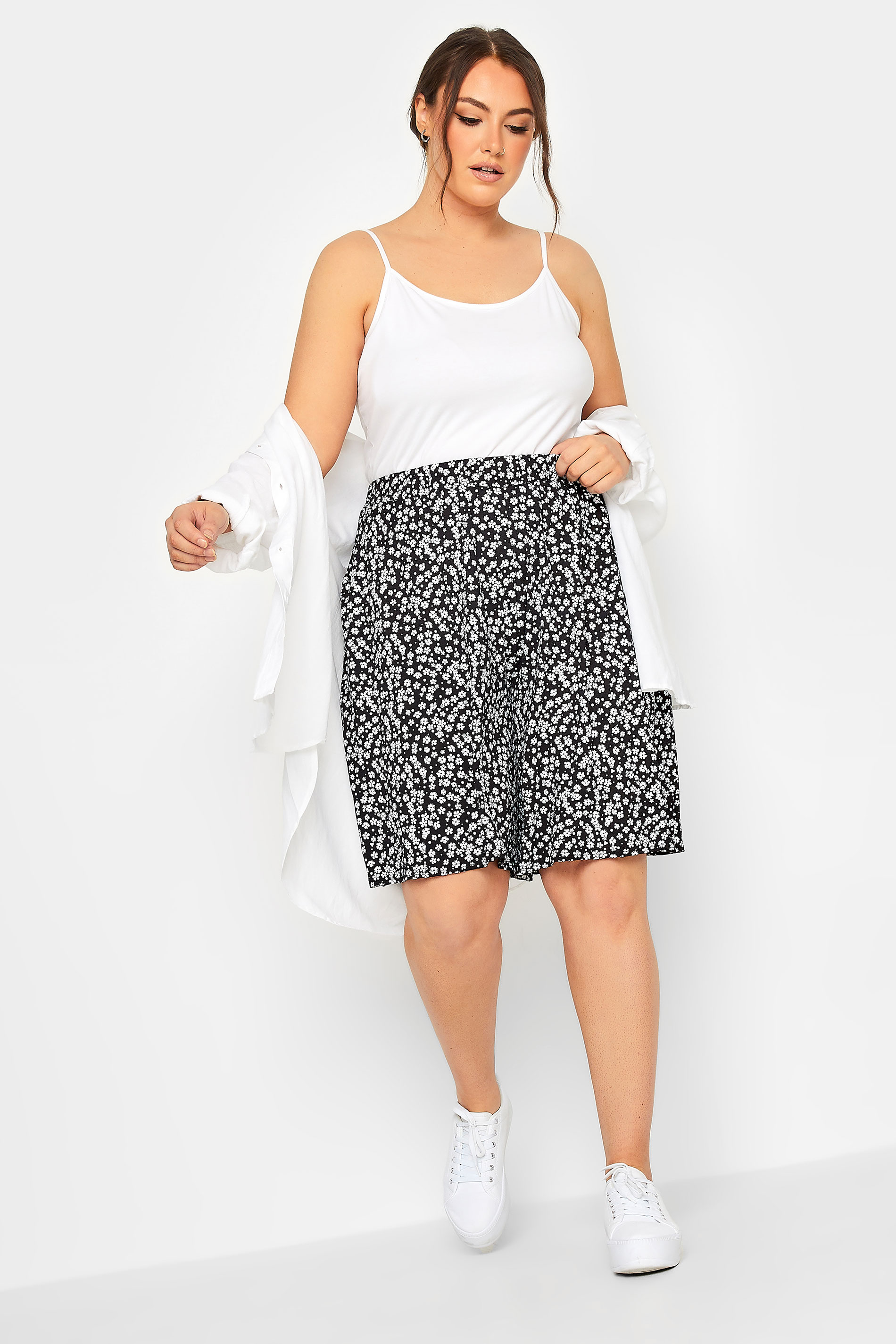 YOURS Plus Size Curve Black Ditsy Print Shorts | Yours Clothing  2