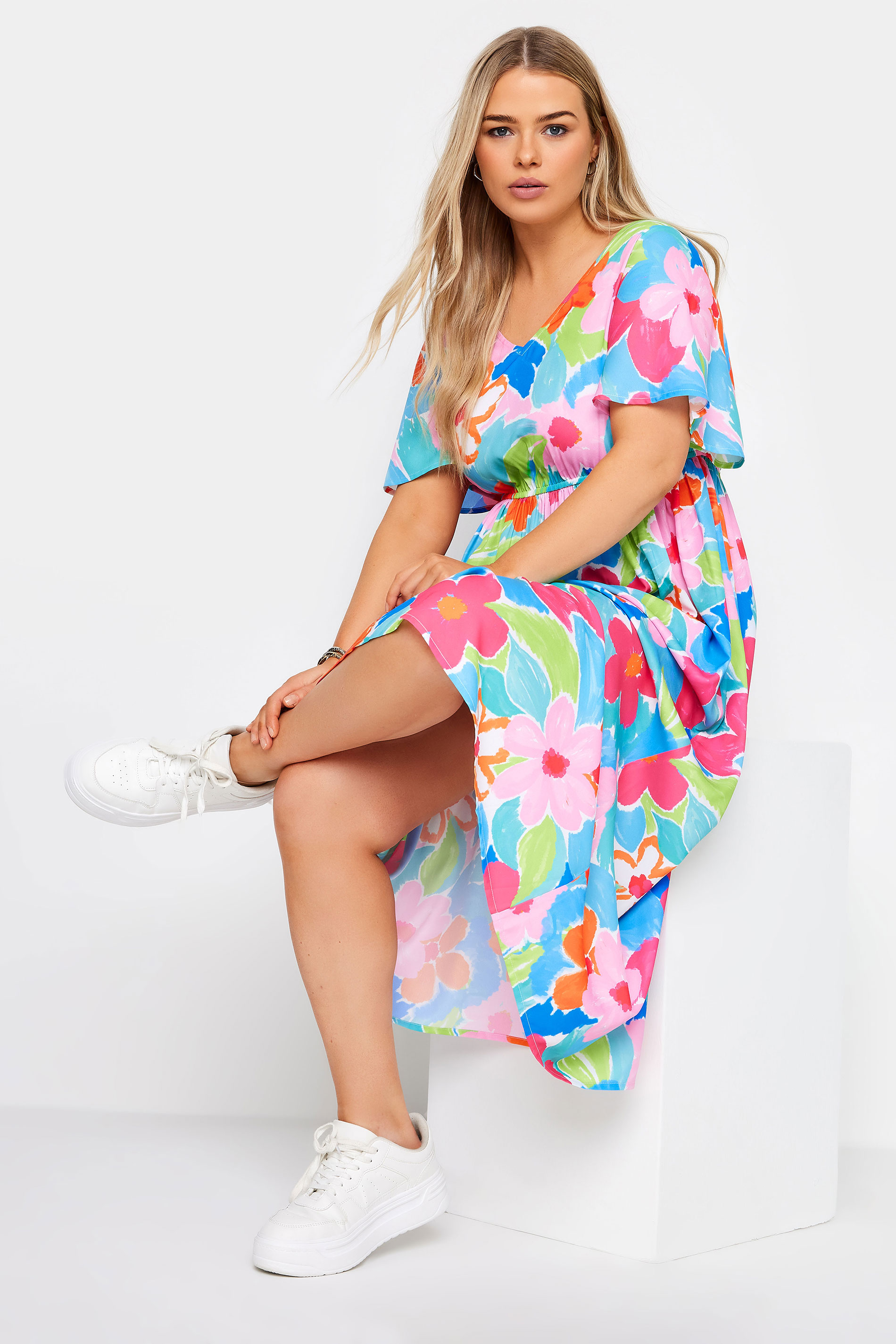 LIMITED COLLECTION Plus Size Blue Floral Print Bow Back Midaxi Dress | Yours Clothing 2