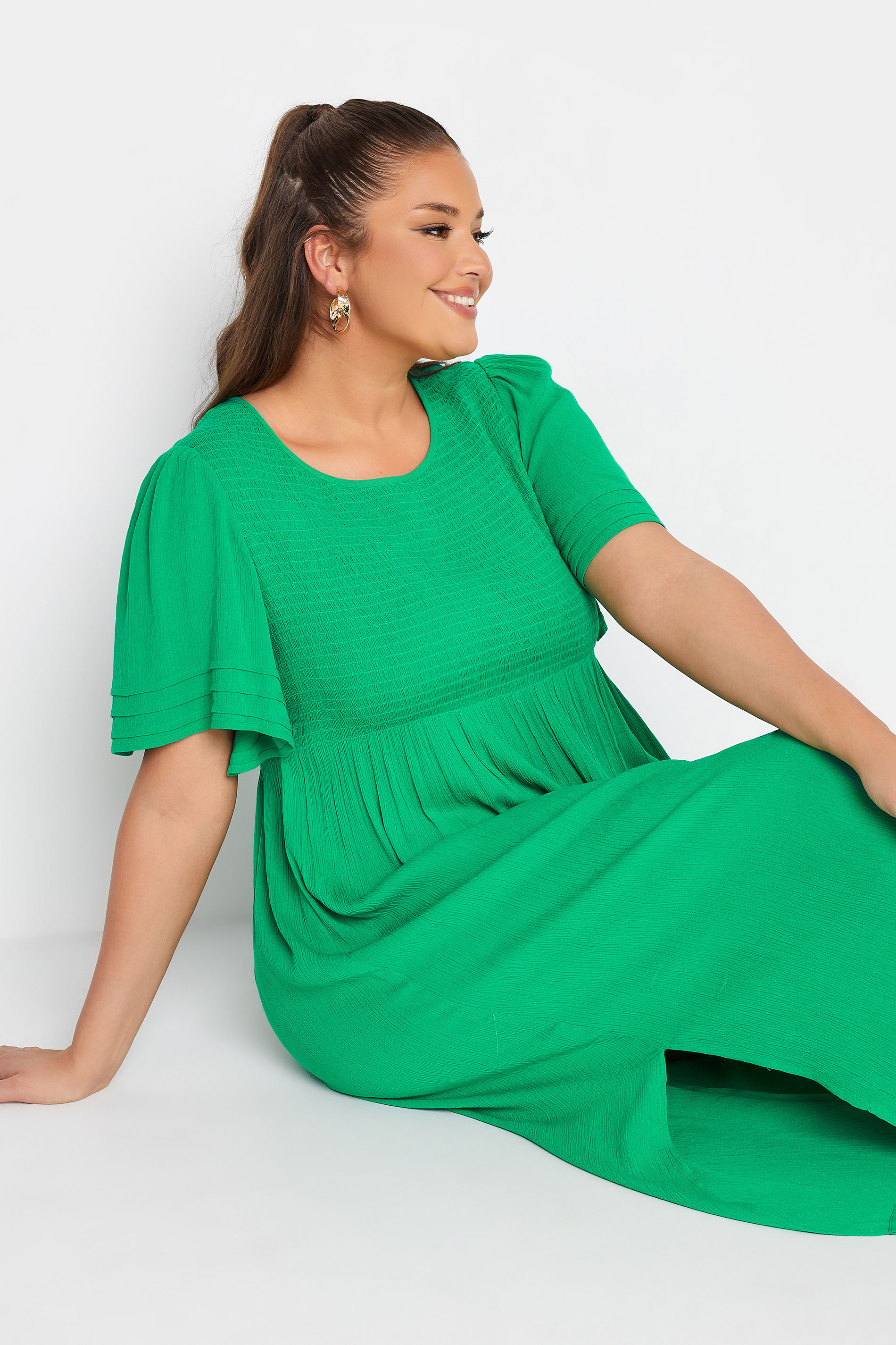 LIMITED COLLECTION Plus Size Emerald Green Crinkle Angel Sleeve Dress ...