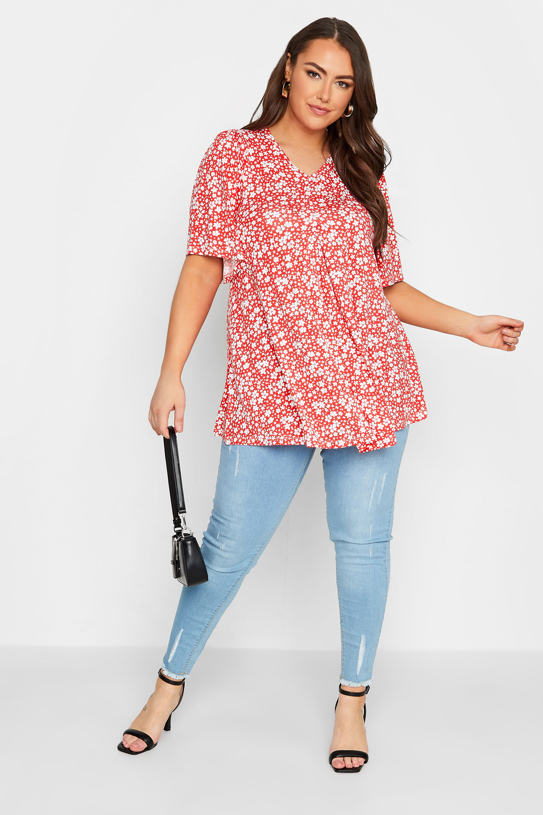 YOURS Plus Size Red Floral Pleat Front Swing Top | Yours Clothing 2