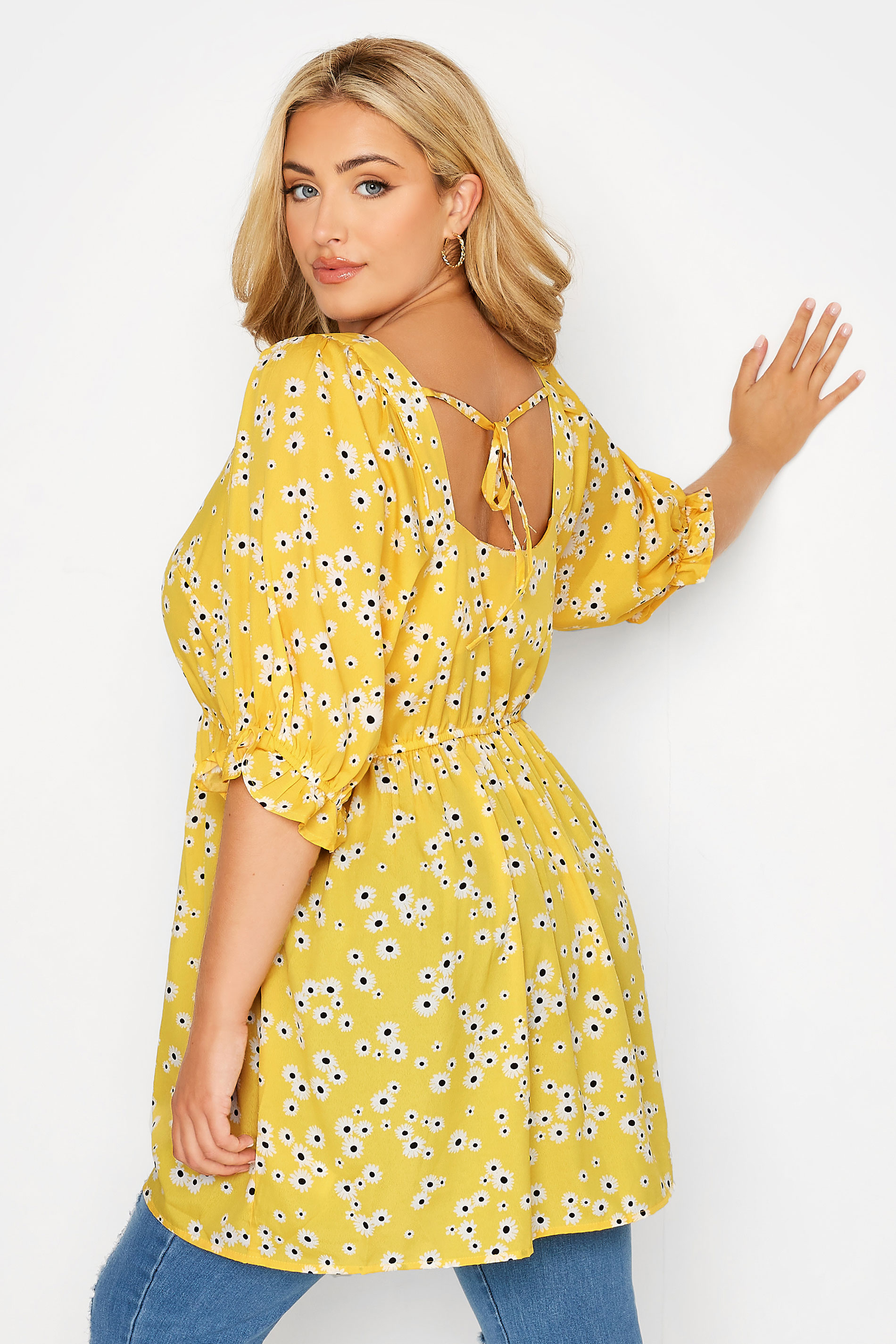 Plus Size Yellow Daisy Print Sweetheart Puff Sleeve Top | Yours Clothing 3