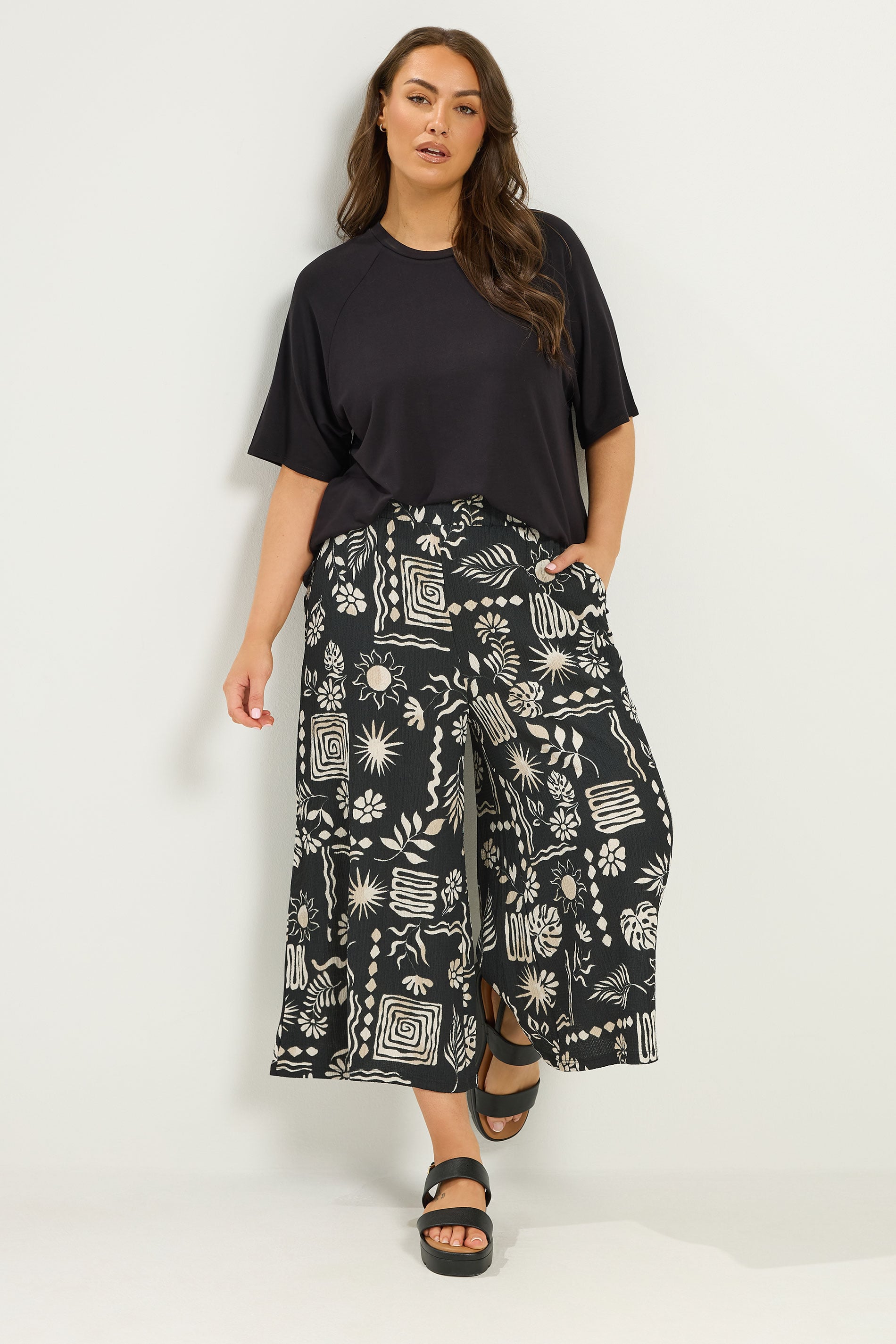 YOURS Plus Size Black Floral Print Textured Culottes | Yours Clothing 3