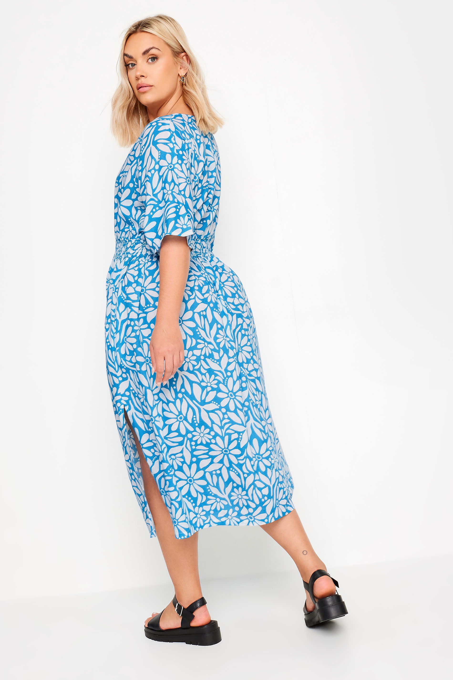 YOURS Plus Size Blue Floral Print Linen Shirred Midaxi Dress | Yours Clothing 3
