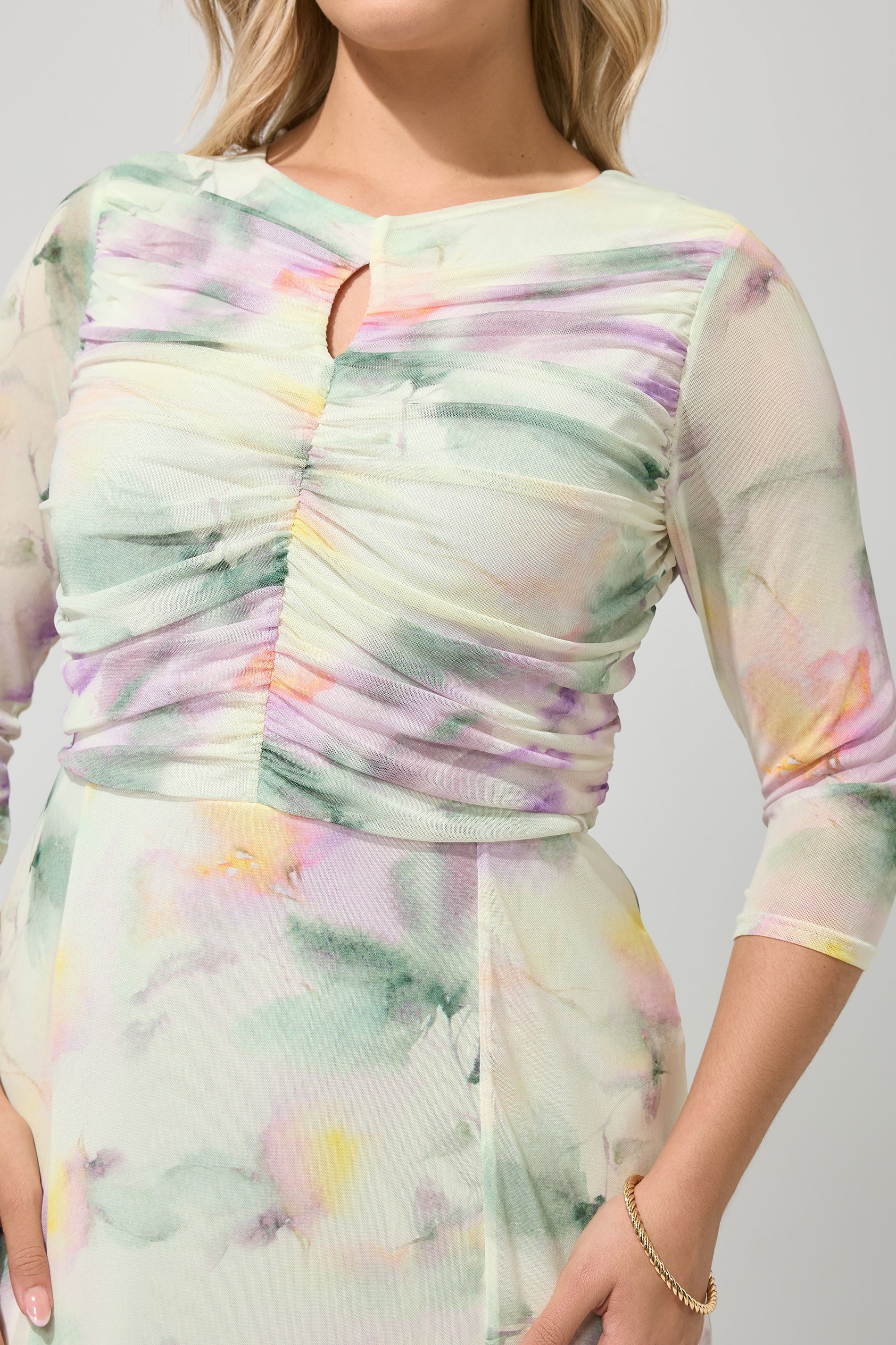 YOURS LONDON Plus Size Ivory White Abstract Keyhole Detail Maxi Dress | Yours Clothing 4