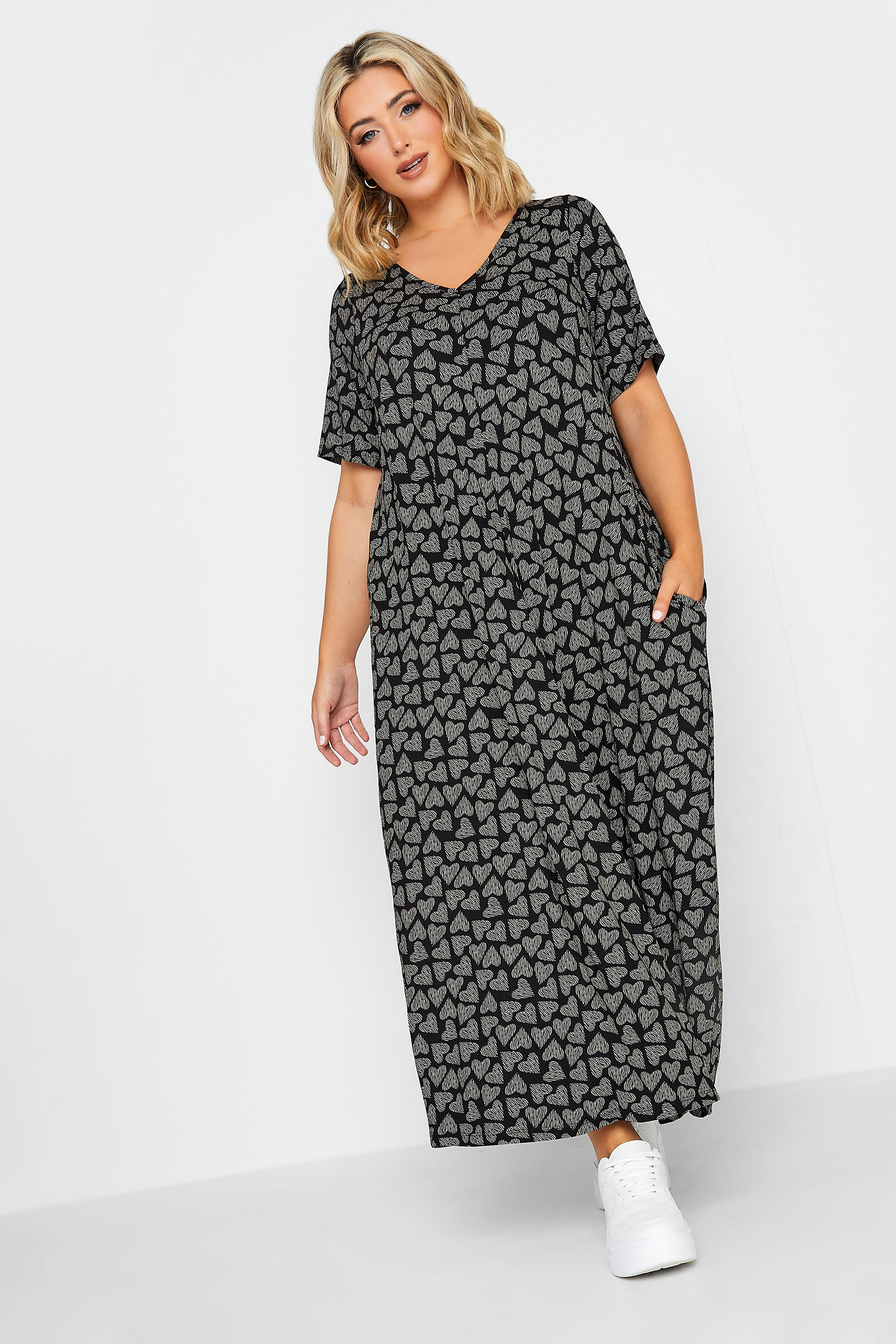 YOURS Plus Size Black Heart Print Maxi Dress | Yours Clothing 2