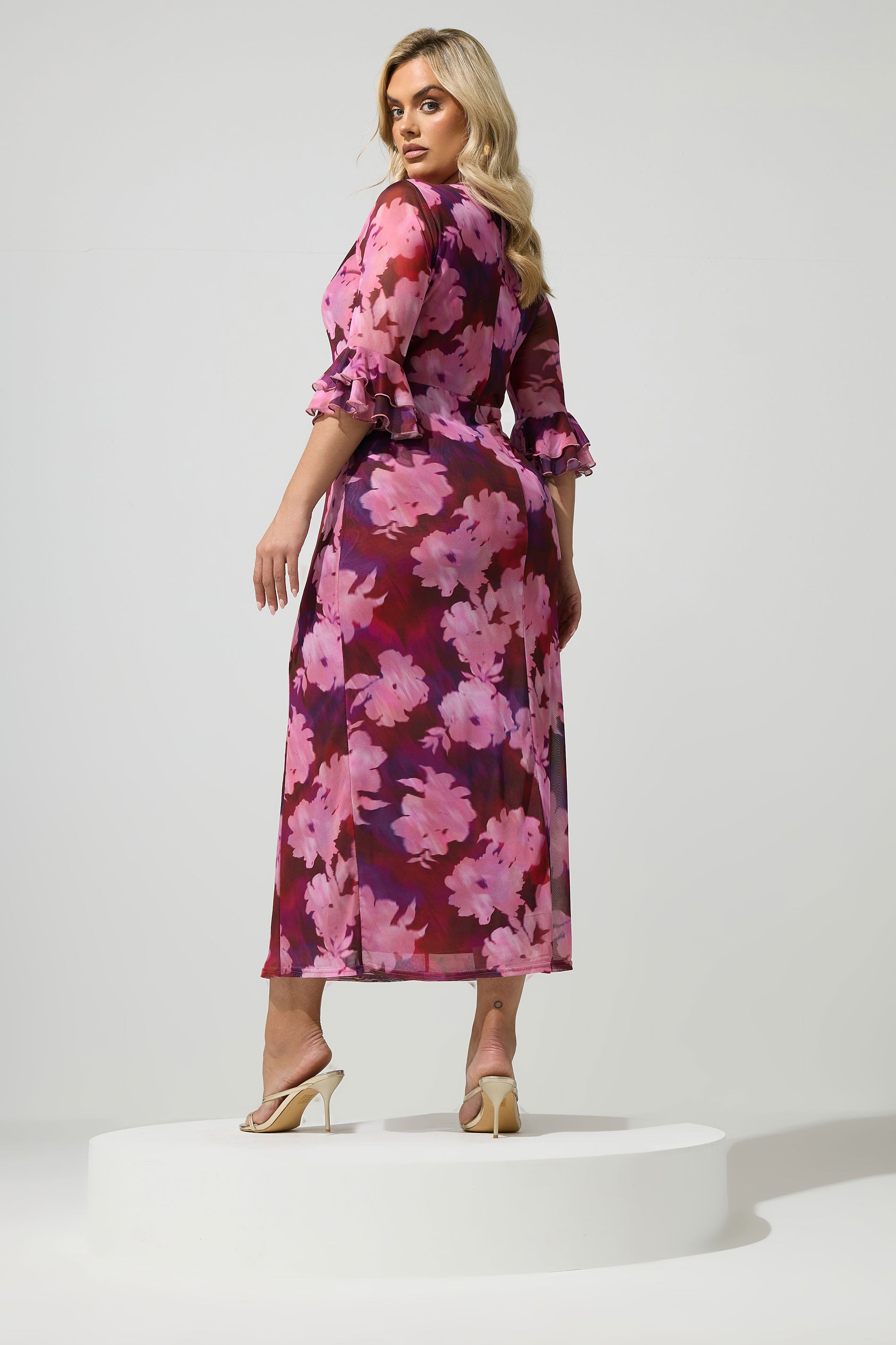 YOURS LONDON Plus Size Pink & Red Blurred Floral Keyhole Dress | Yours Clothing 2