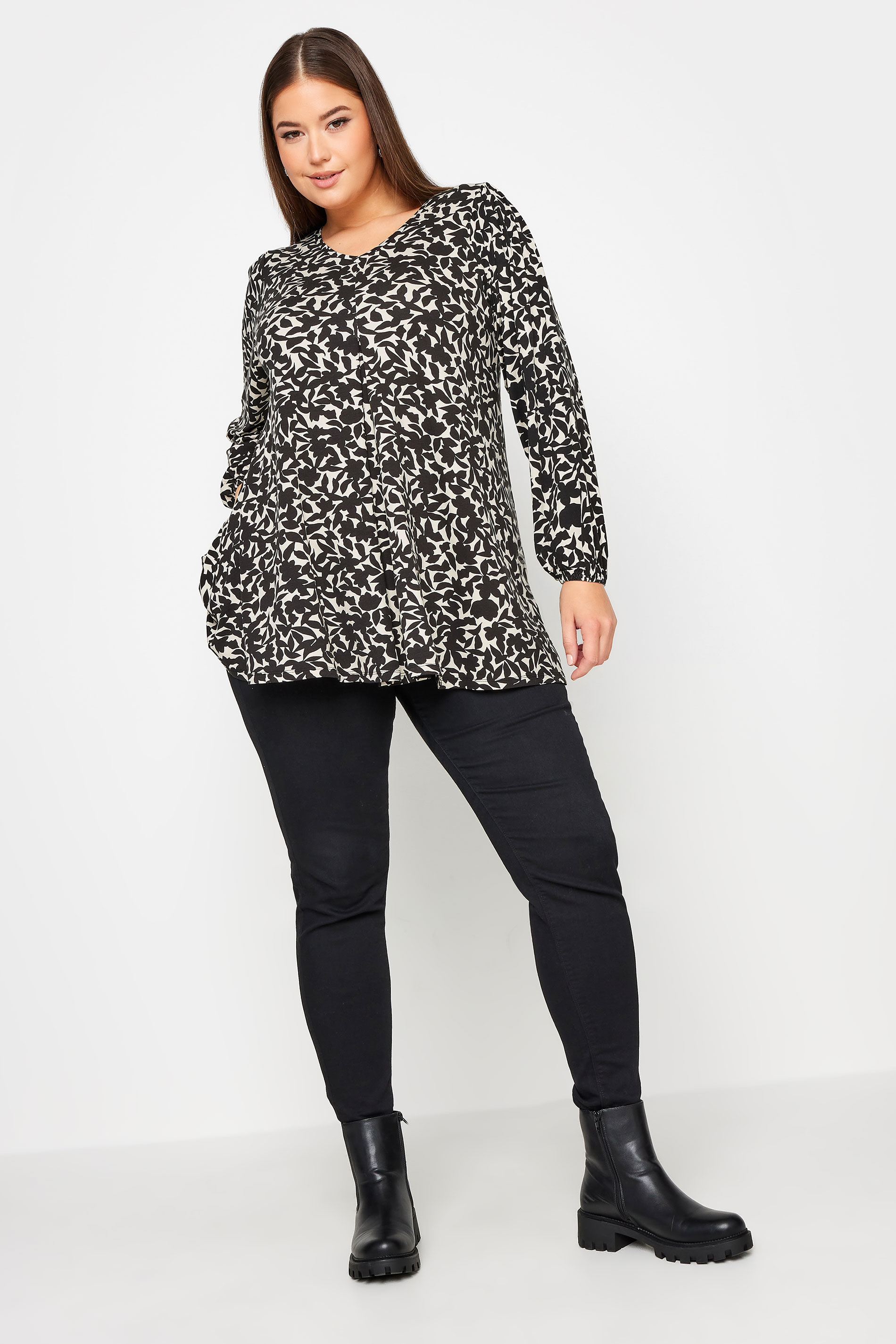 YOURS Plus Size Black & White Floral Print Long Sleeve Swing Top | Yours Clothing 2
