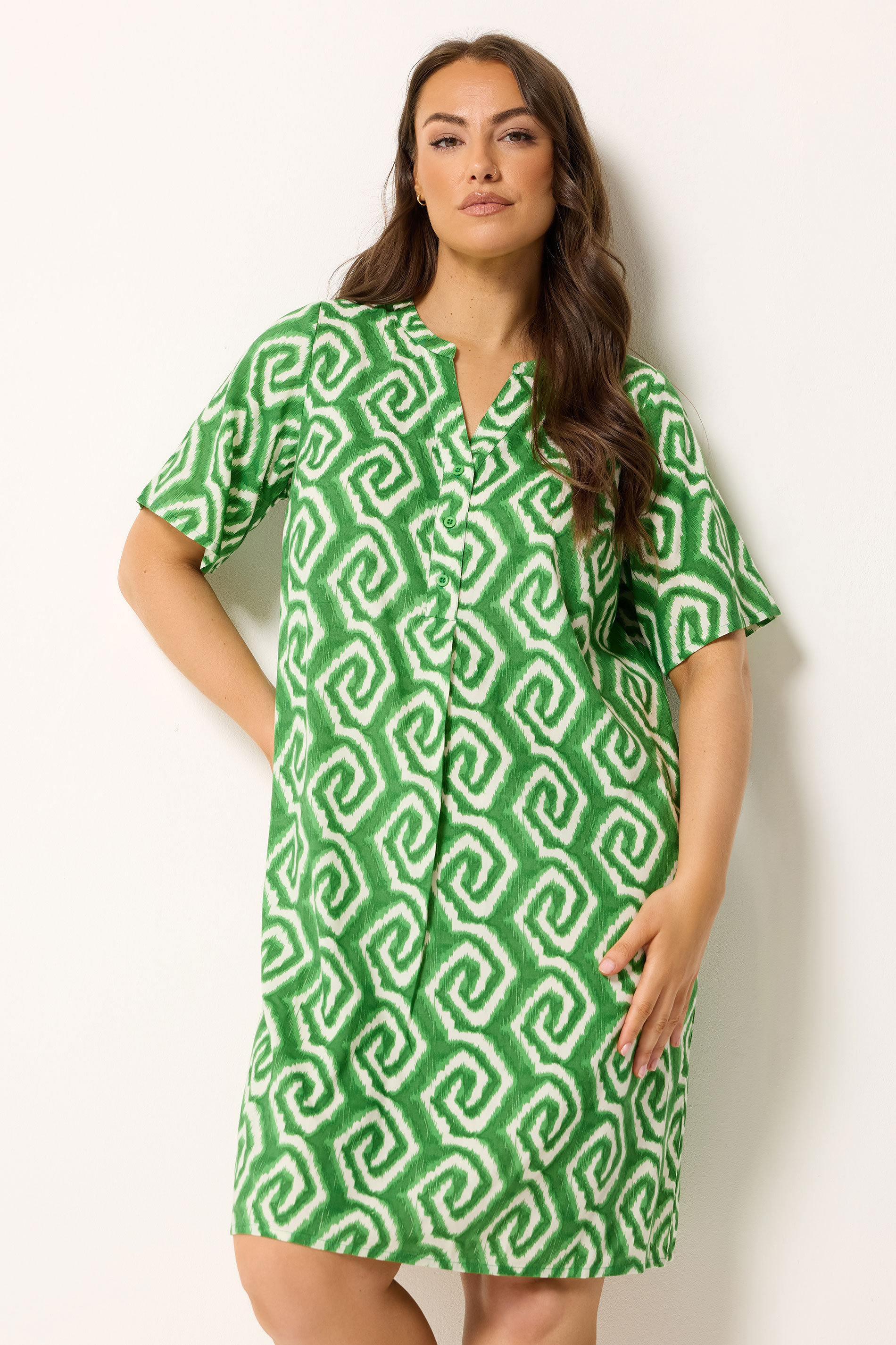 YOURS Plus Size Green Ikat Geometric Pleat Front Dress | Yours Clothing 3