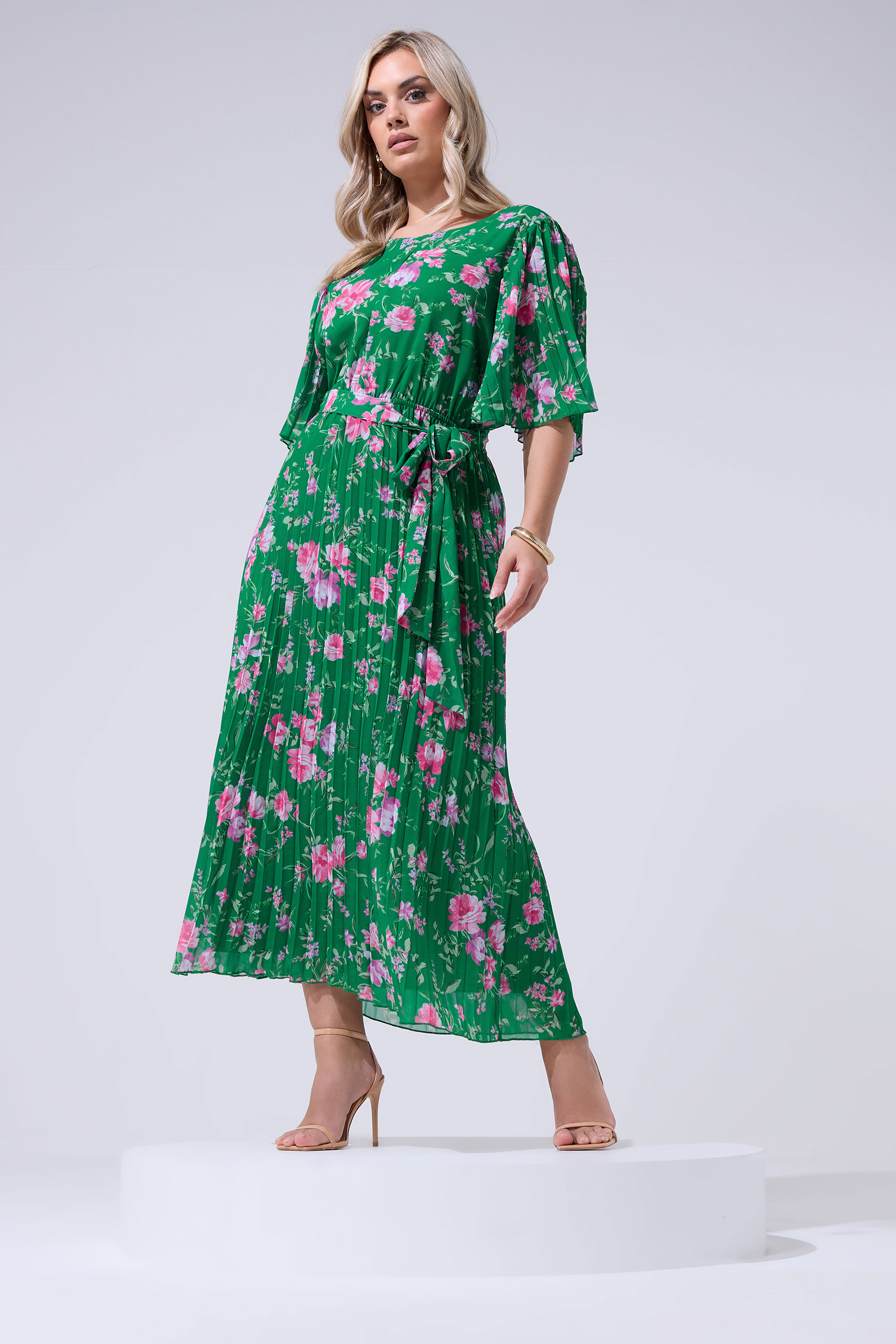 YOURS LONDON Plus Size Green Floral Pleated Maxi Dress | Yours Clothing 1