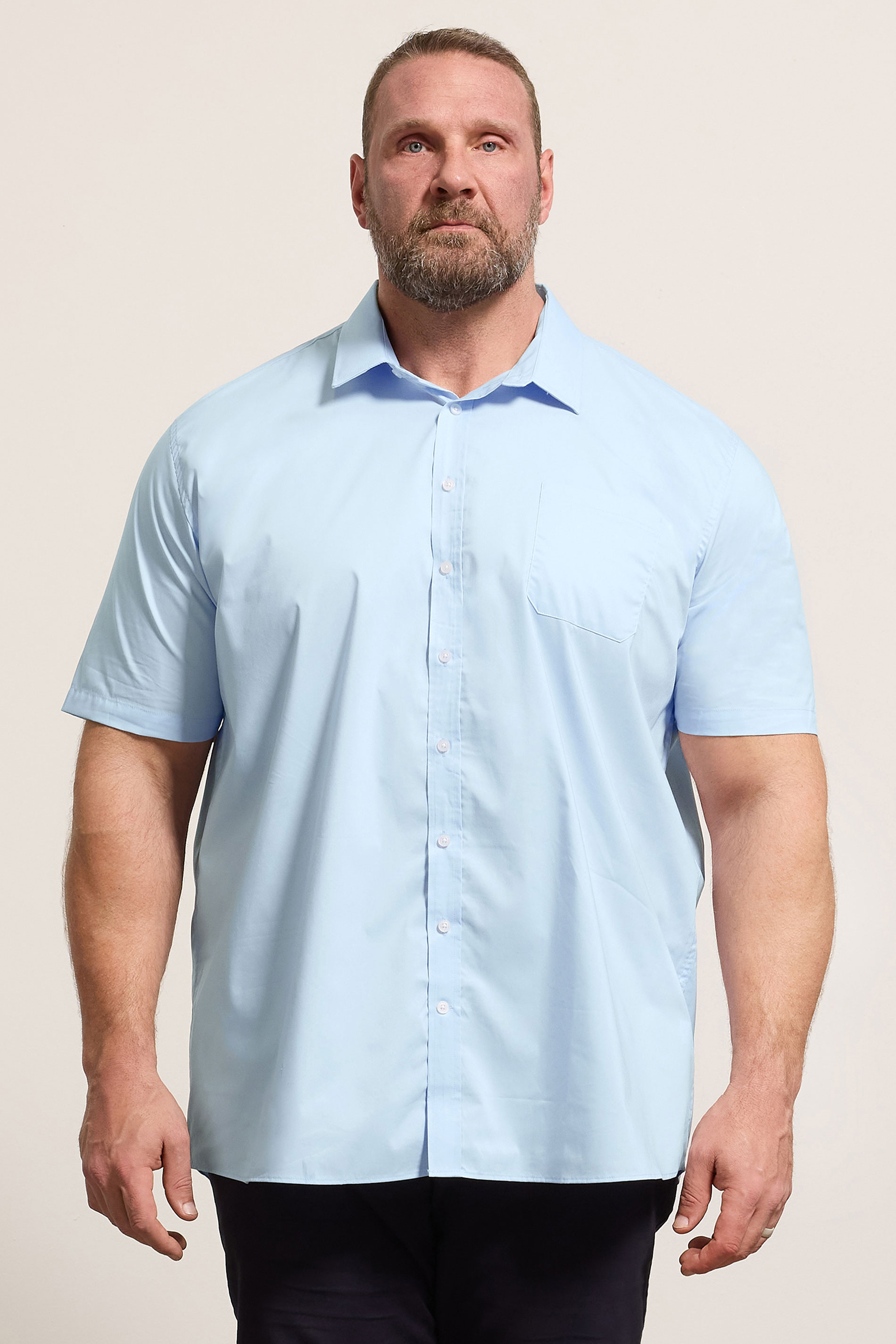 D555 Big & Tall Sky Blue Short Sleeve Non Iron Stretch Shirt | BadRhino 3