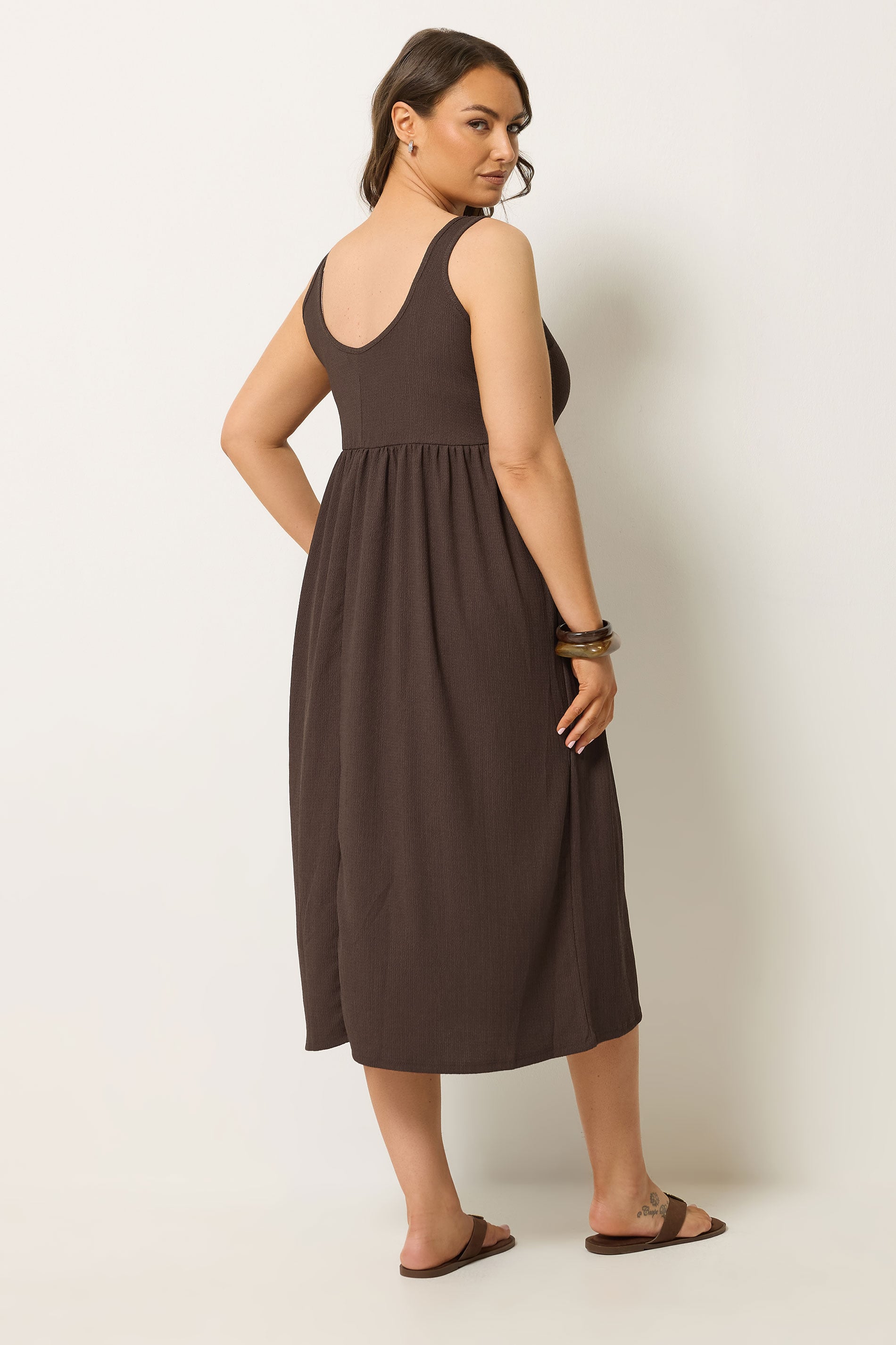 YOURS Plus Size Chocolate Brown Crinkle Midi Dress | Yours Clothing 2