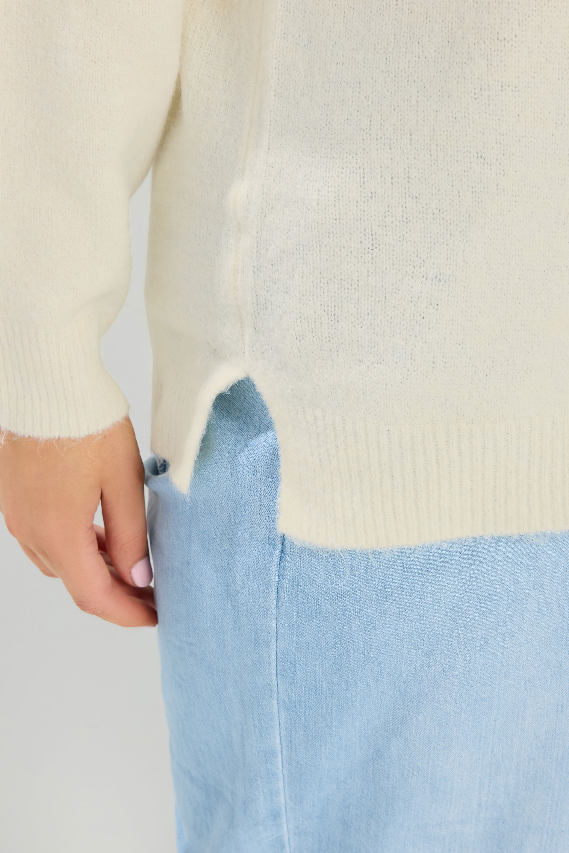 YOURS Plus Size Ivory White V-Neck Soft Touch Jumper | Yours Clothing 4