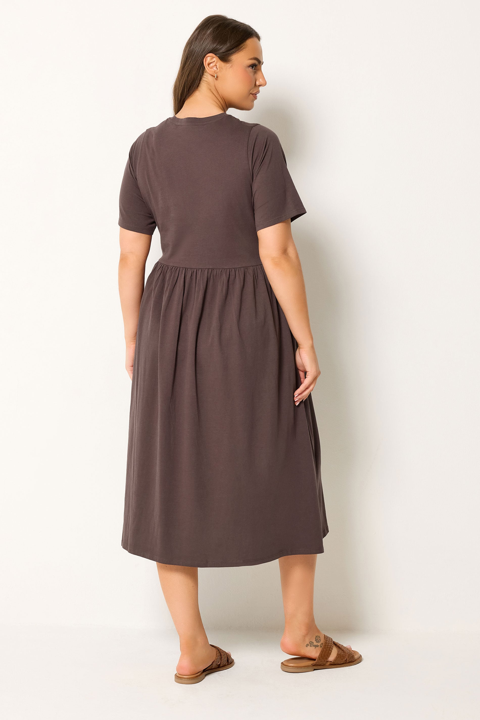 YOURS Plus Size Chocolate Brown Throw on Smock Dress | Yours Clothing 2