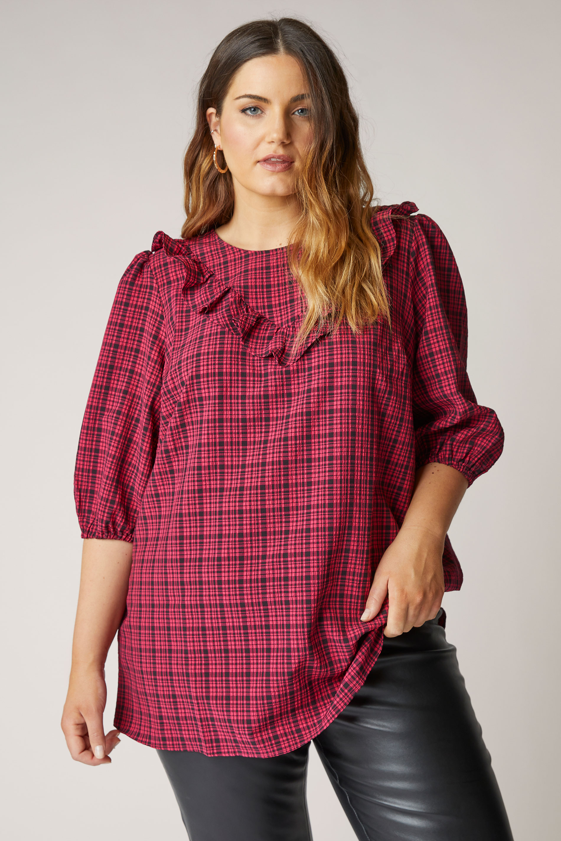 THE LIMITED EDIT Pink Chevron Frill Check Top_A.jpg