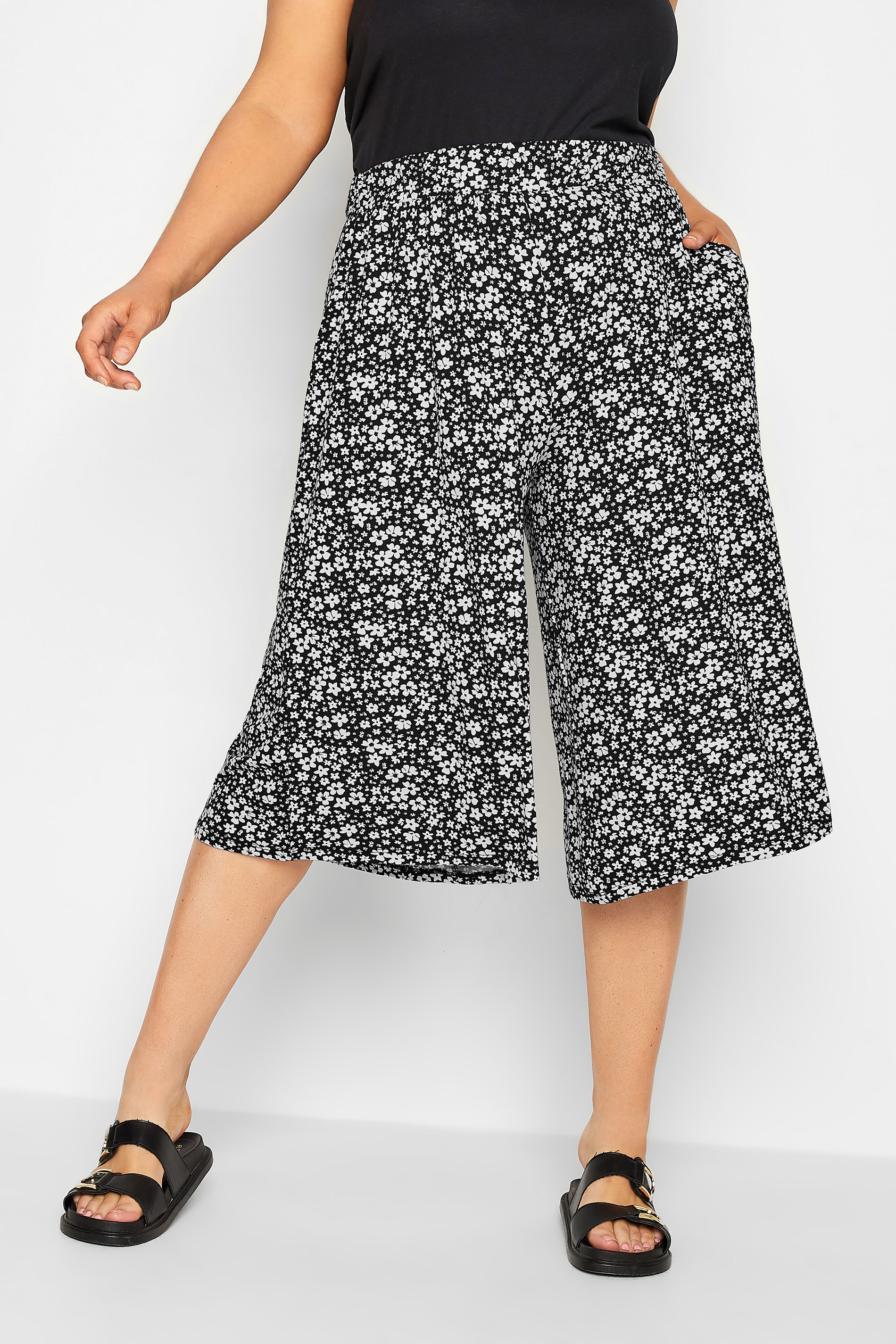 YOURS Curve Black Ditsy Flower Print Culottes | Yours Clothing 1