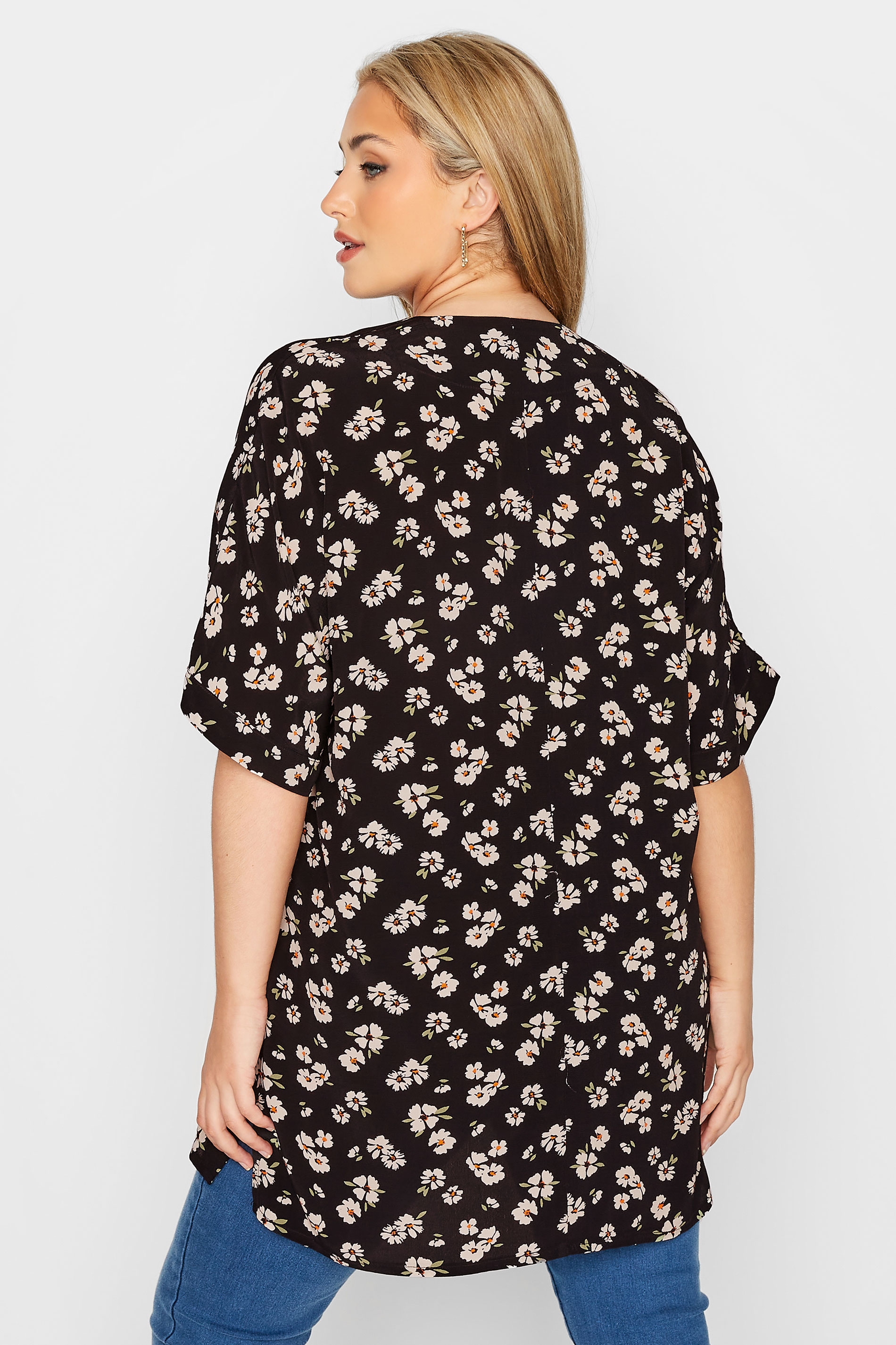 Plus Size Black Daisy Print Pleat Front V-Neck Top | Yours Clothing 3