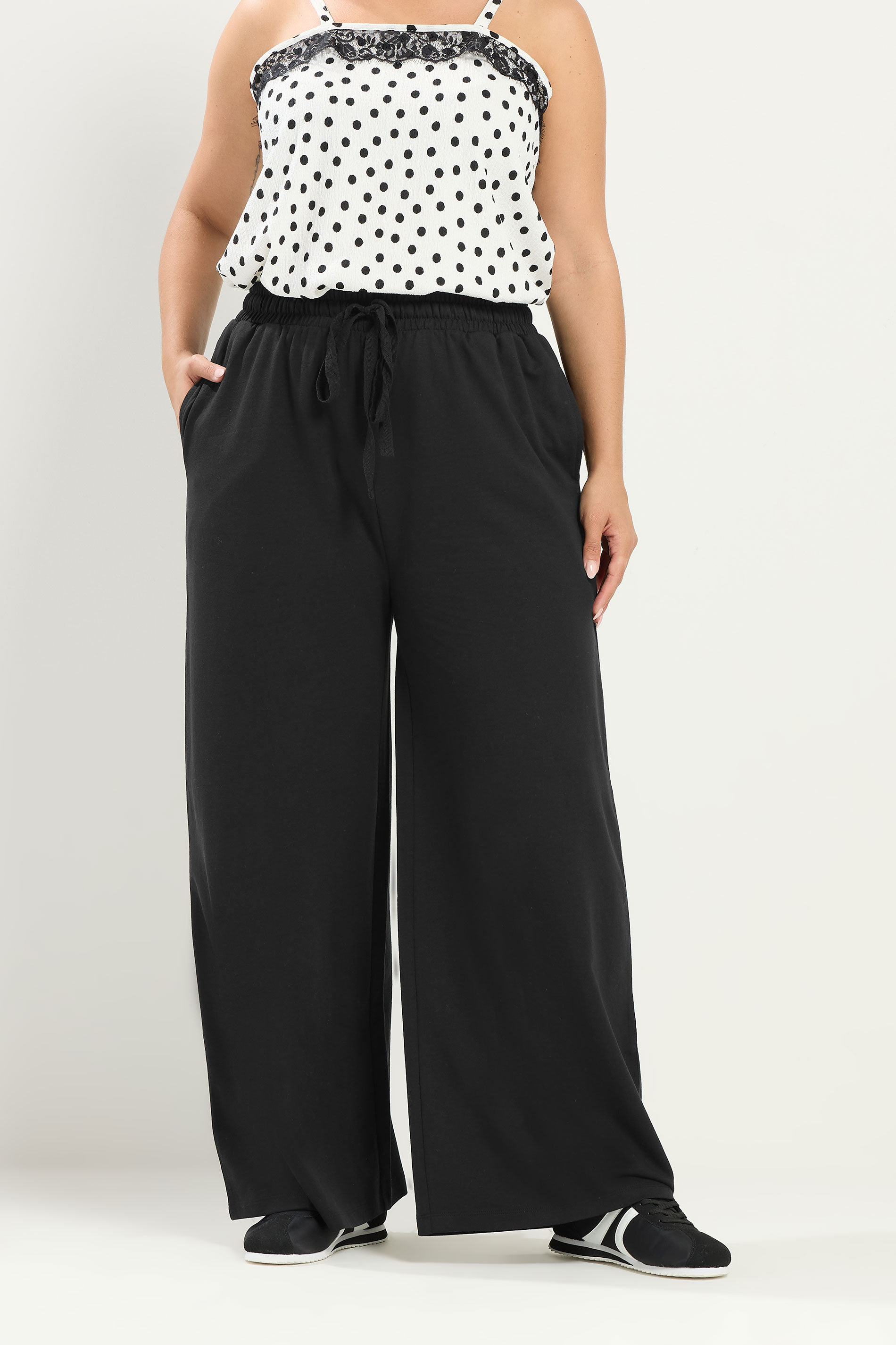 YOURS Plus Size Black Drawstring Wide Leg Joggers | Yours Clothing 3