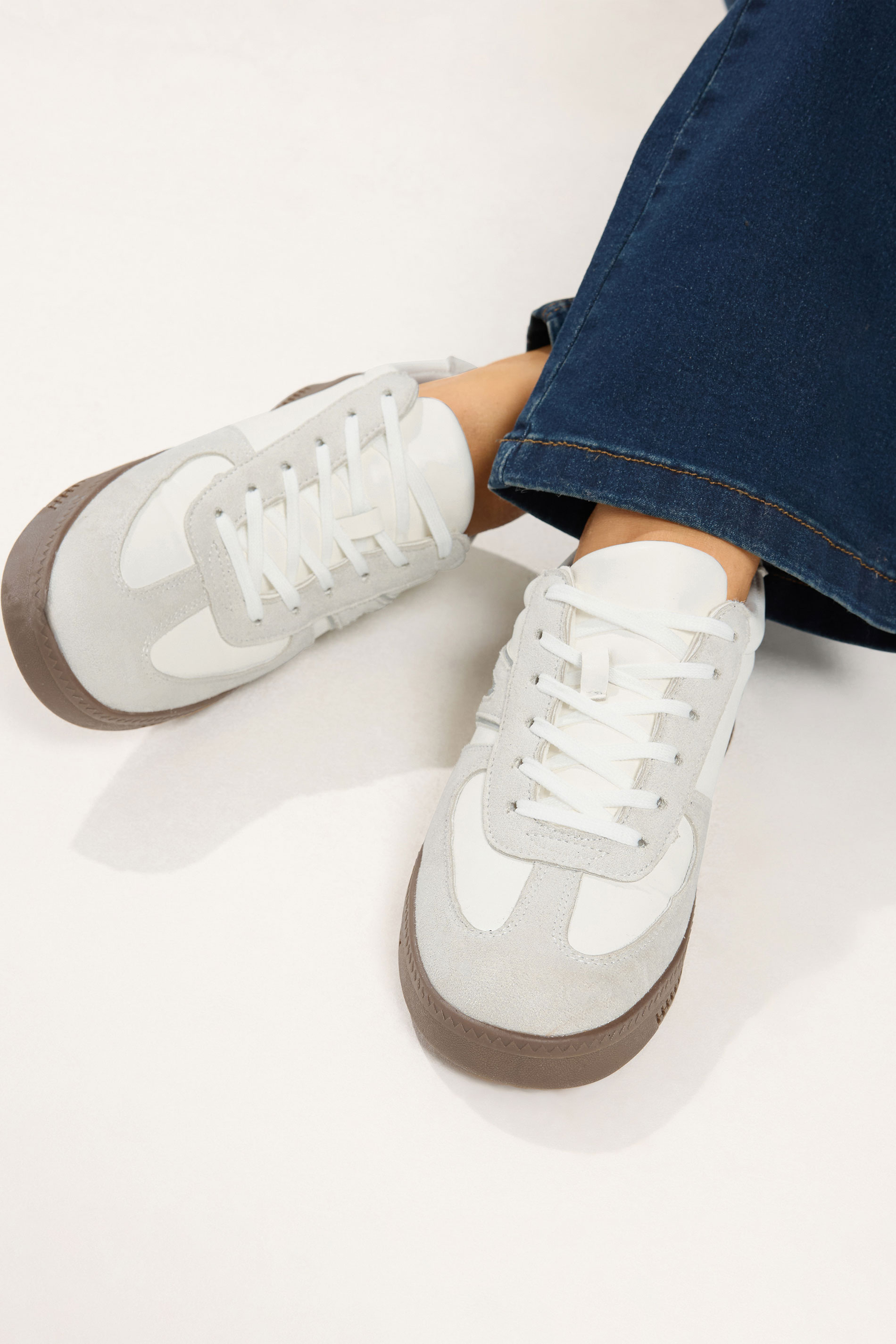 Yours White Side Panel Trainers In Wide E & Extra Wide Eee Fit Size 37EEE