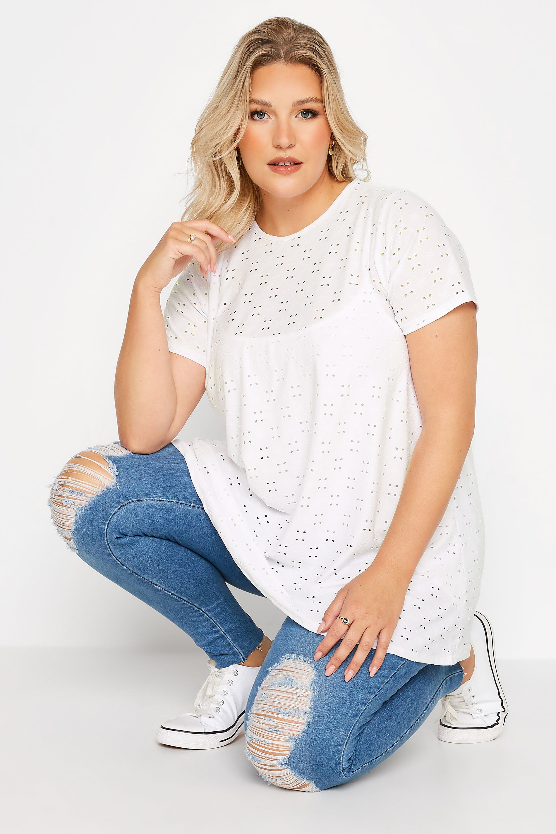 Grande taille  Tops Grande taille  Tops Casual | T-Shirt Blanc Broderie Anglaise en Volanté - SK73537