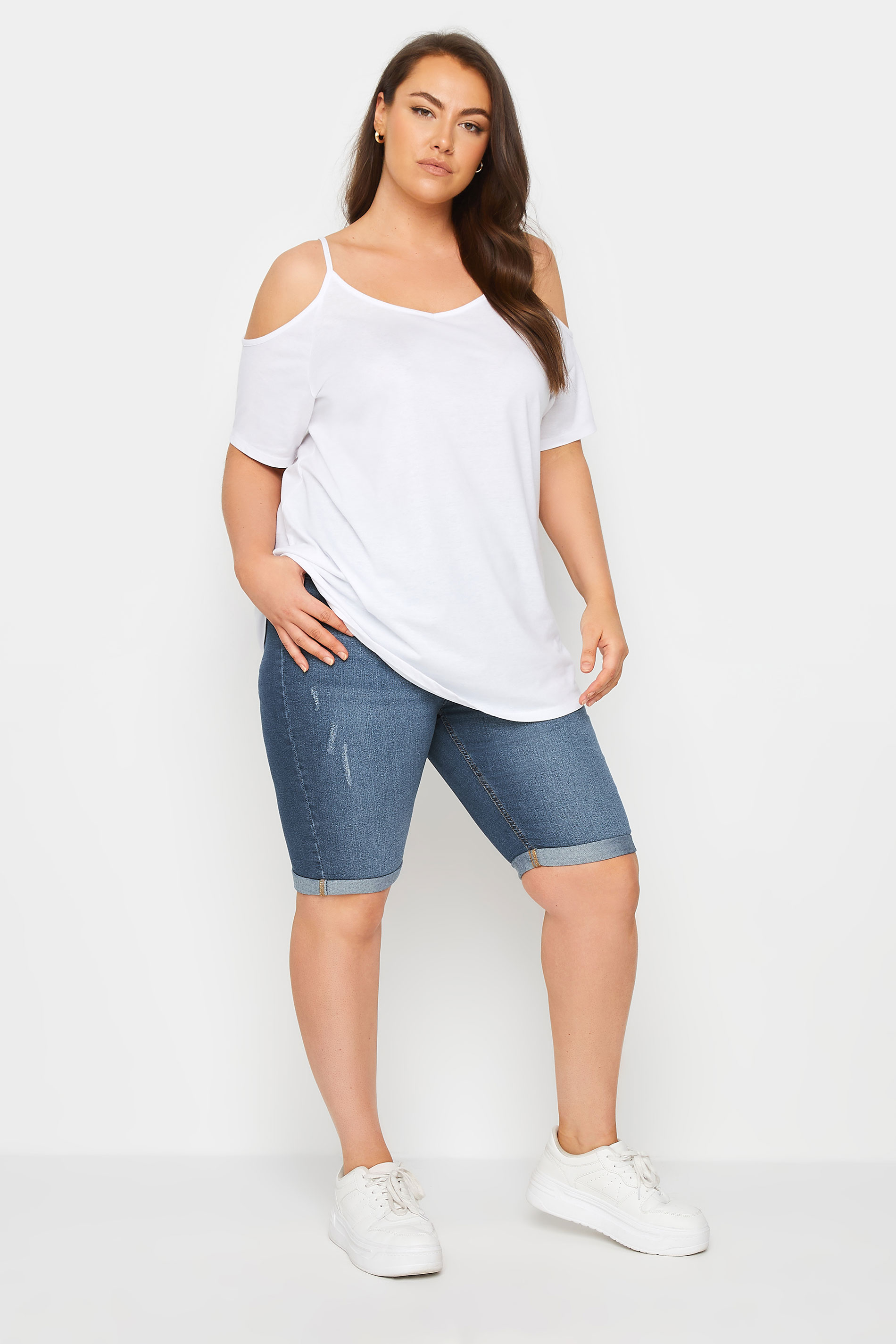 YOURS Plus Size Mid Blue Cat Scratch Stretch Denim Shorts | Yours Clothing 2