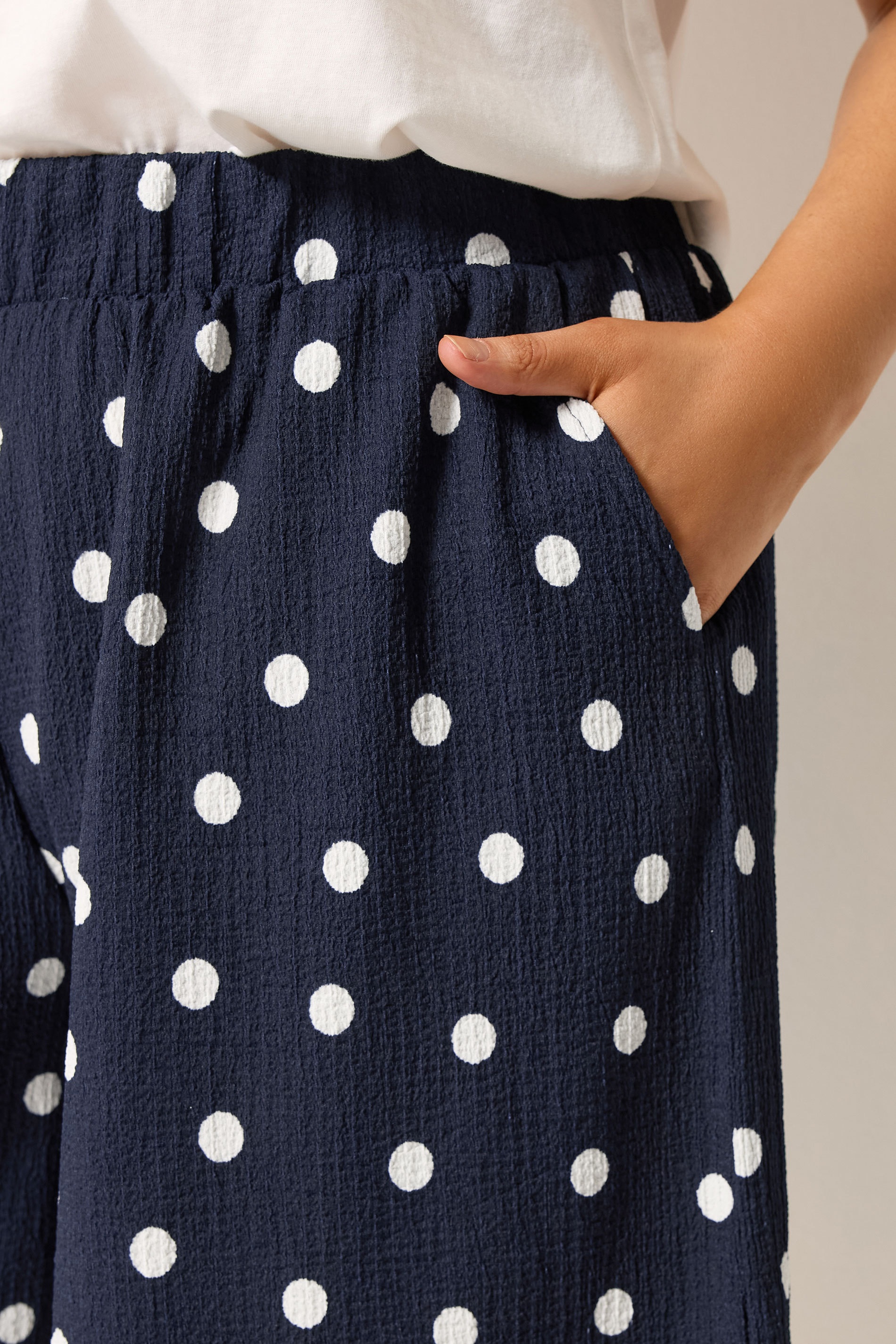 YOURS Plus Size Navy Blue Polka Dot Shorts | Yours Clothing 4