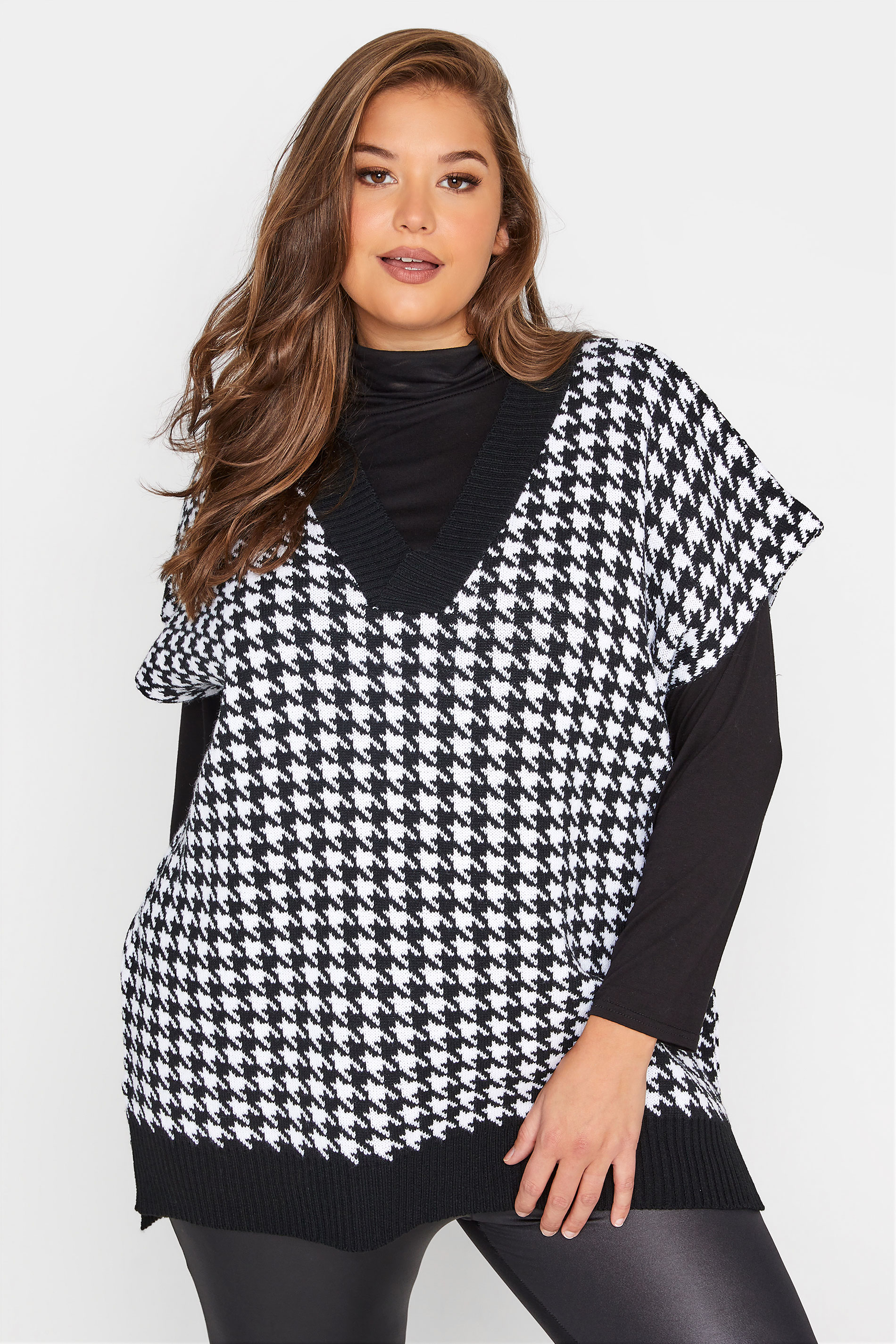 Plus Size Curve Black Dogtooth Check Jacquard Knitted Vest Top | Yours Clothing 1
