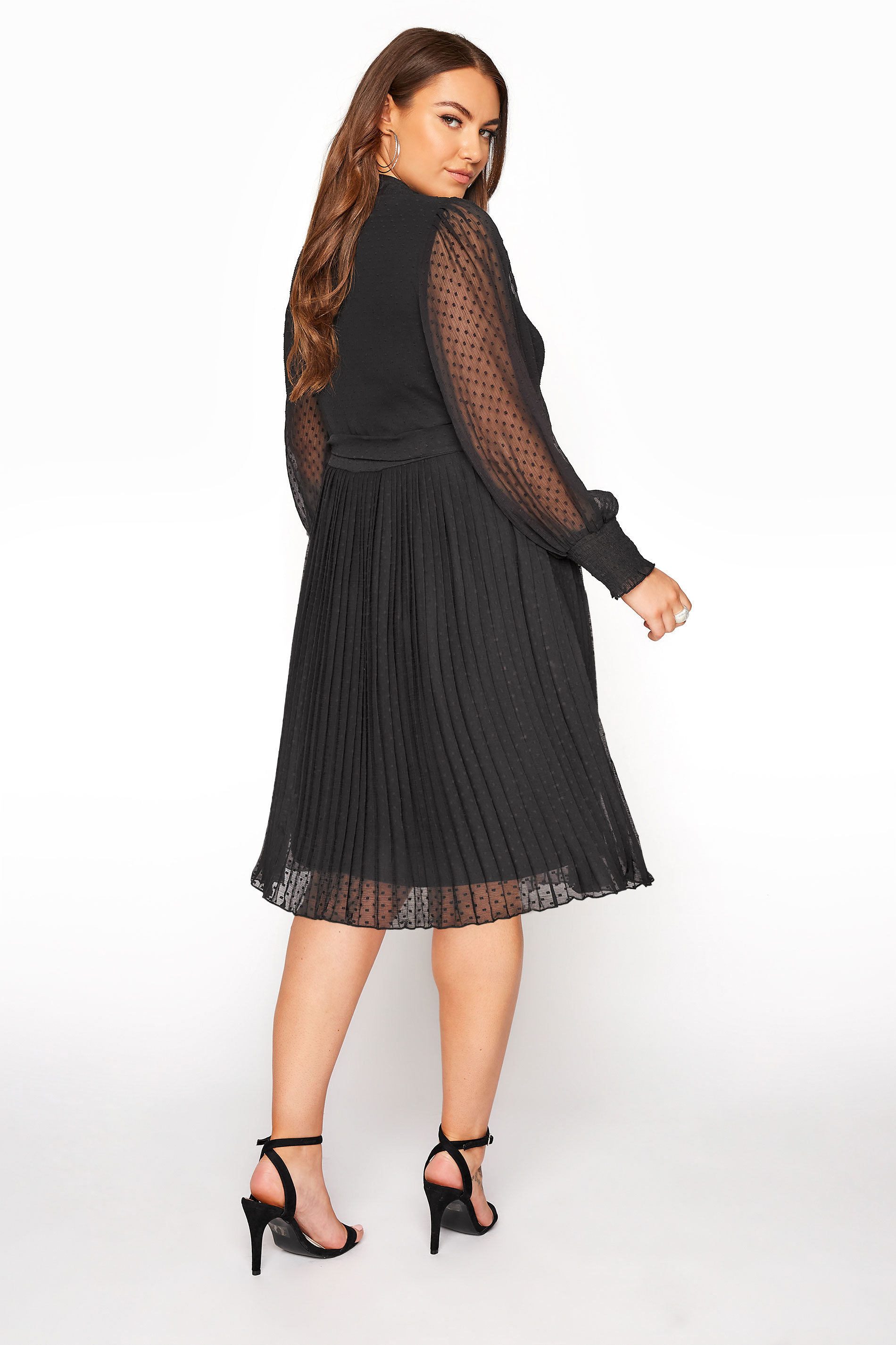 YOURS LONDON Plus Size Black Dobby Pleat Shirt Midi Dress | Yours Clothing 3