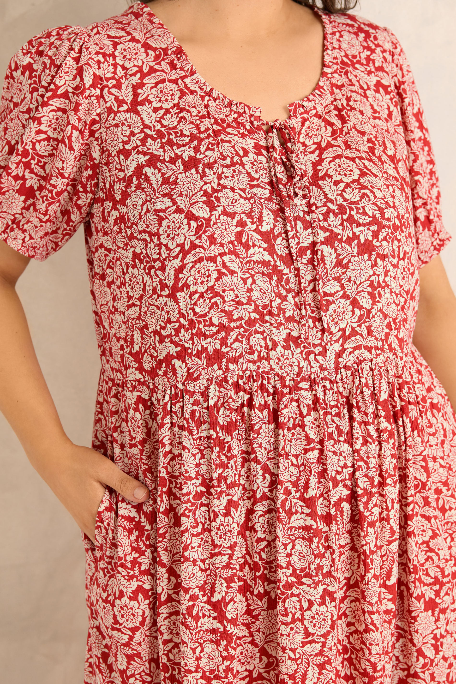 EVANS Plus Size Orange Ditsy Tie Neck Dress | Evans 5