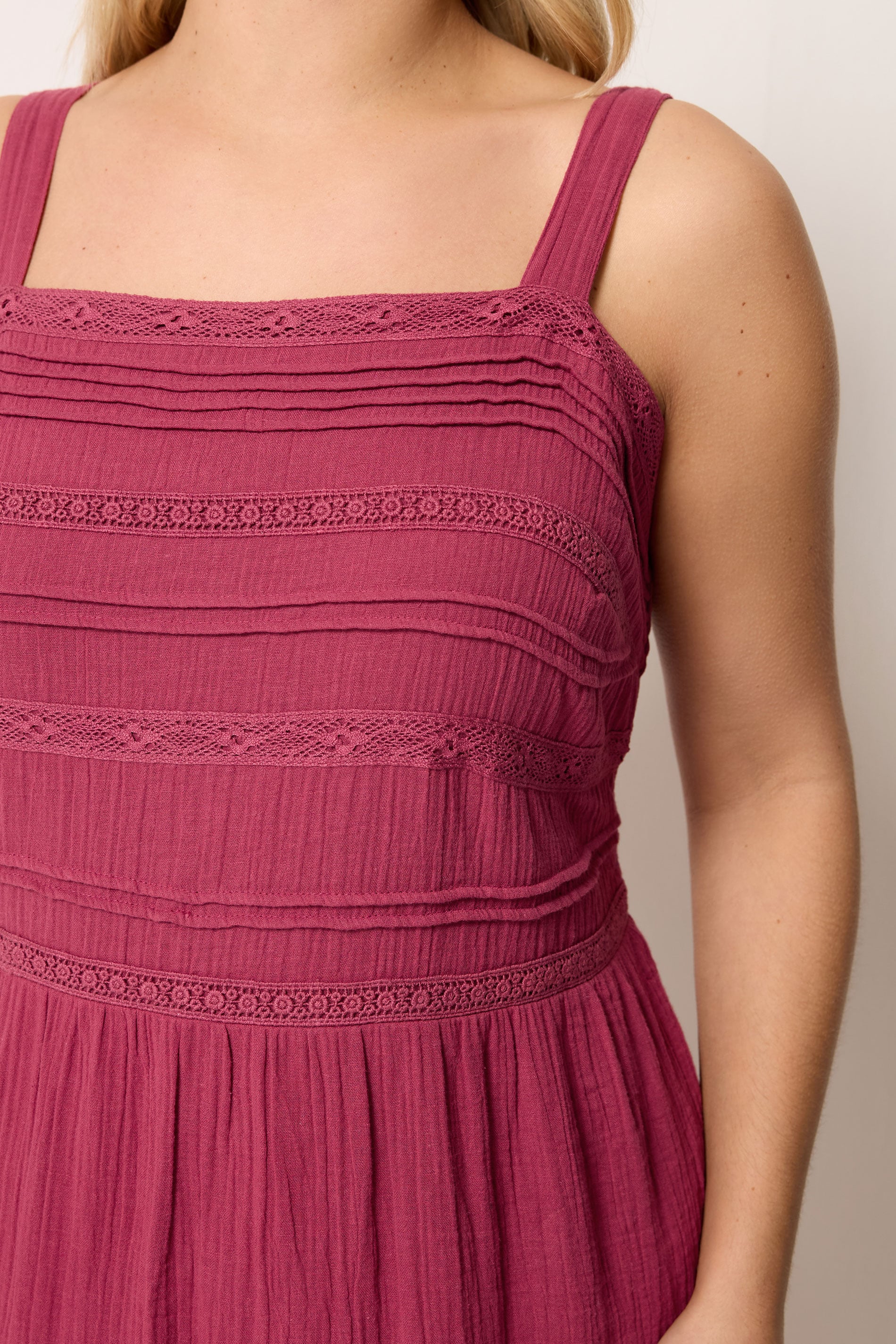 YOURS Plus Size Pink Cheesecloth Pleated Tiered Dress | Yours Clothing 4
