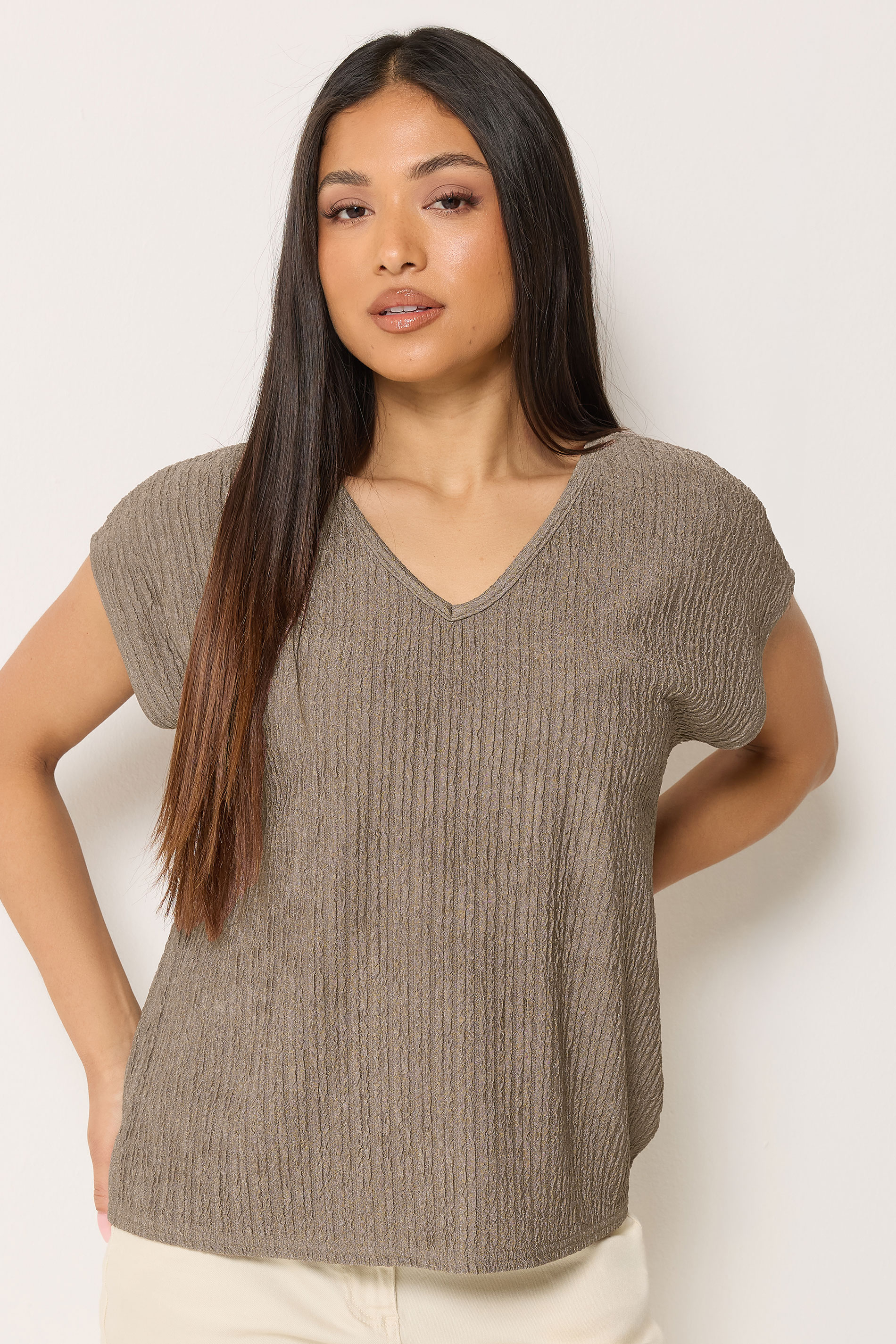 M&Co Petite Mocha Brown Crinkle V-Neck T-Shirt | M&Co 3