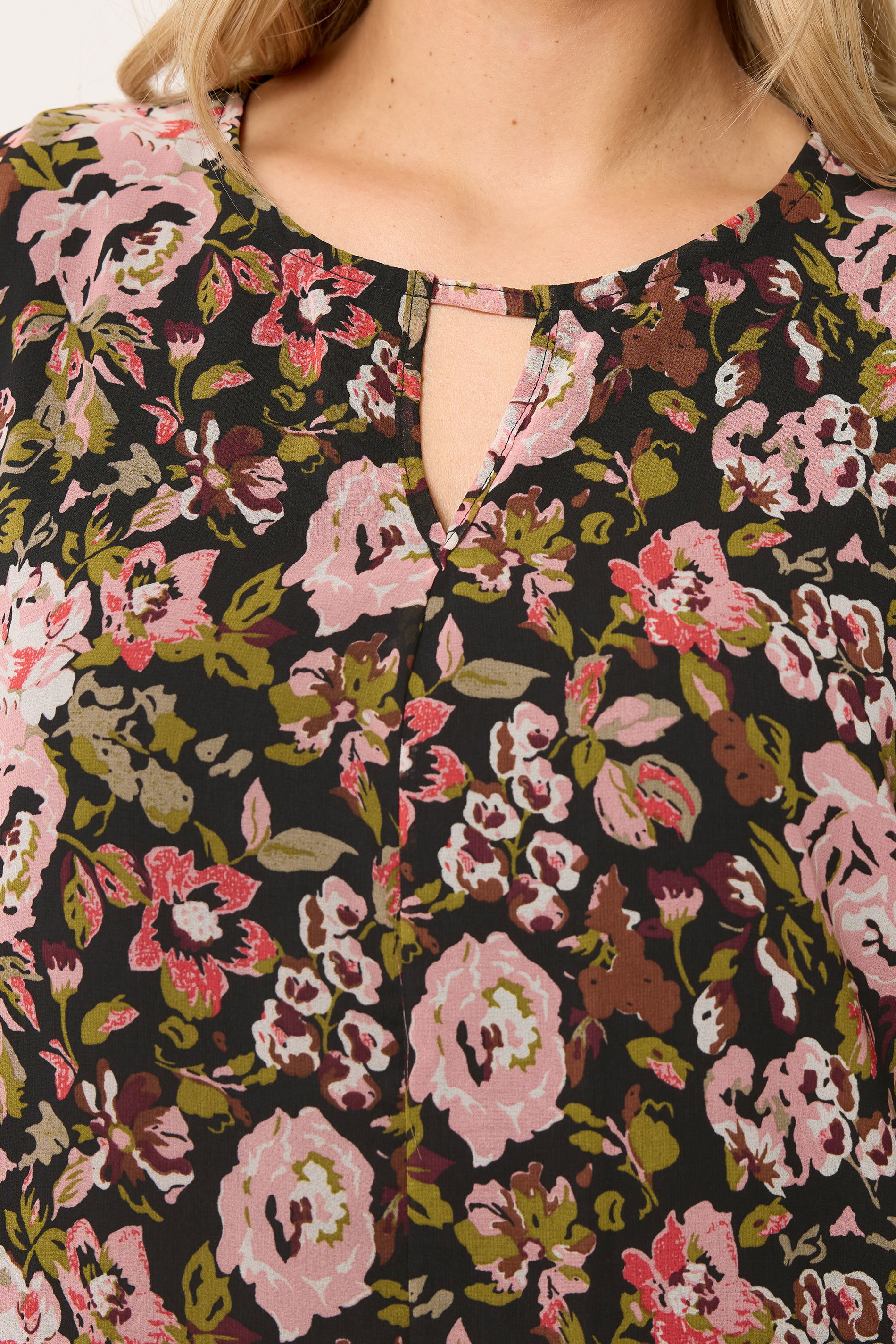 YOURS Plus Size Black Floral Print Keyhole Detail Top | Yours Clothing 4