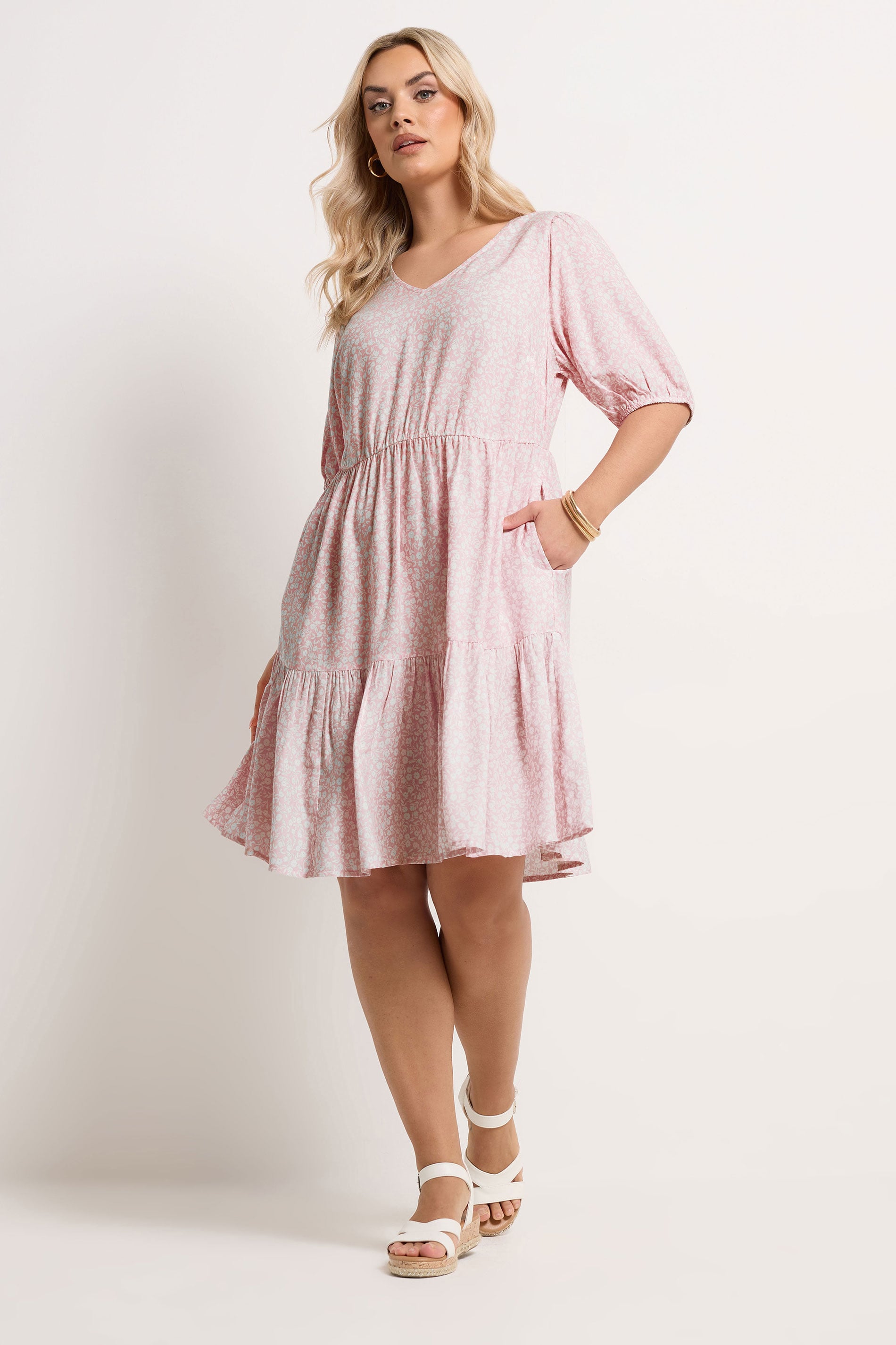 https://cdn.yoursclothing.com/Images/ProductImages/565f5a66-5143-46_270401_B.jpg