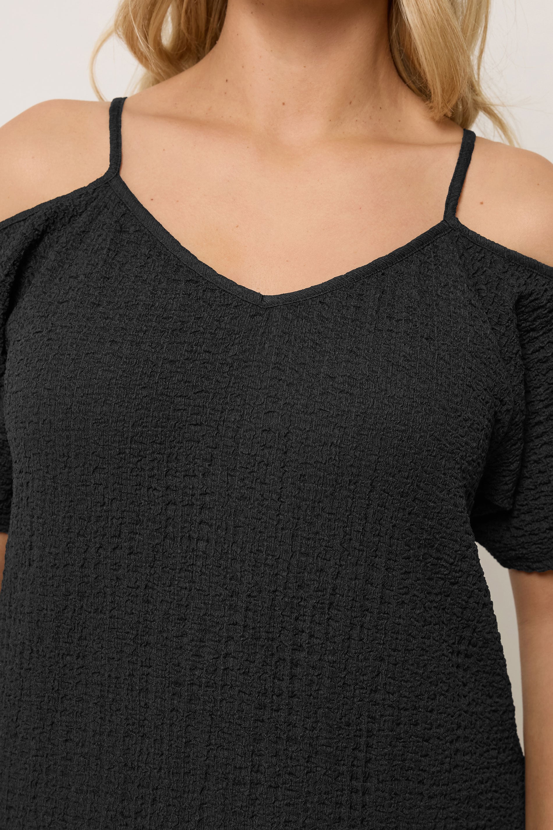 YOURS Plus Size Black Texture Cold Shoulder Dress | Yours Clothing 4