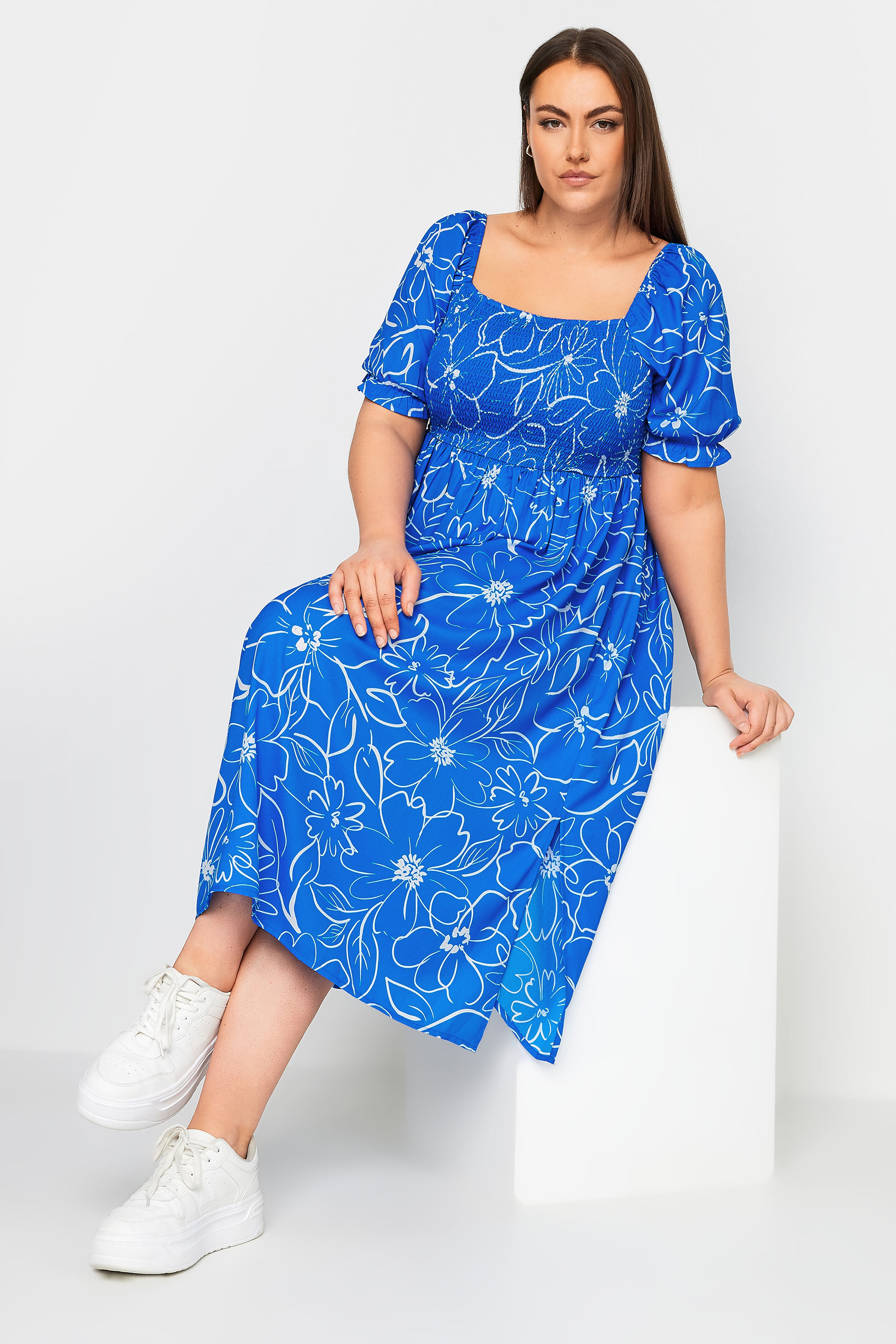 YOURS Plus Size Blue Floral Print Shirred Midaxi Dress | Yours Clothing 3