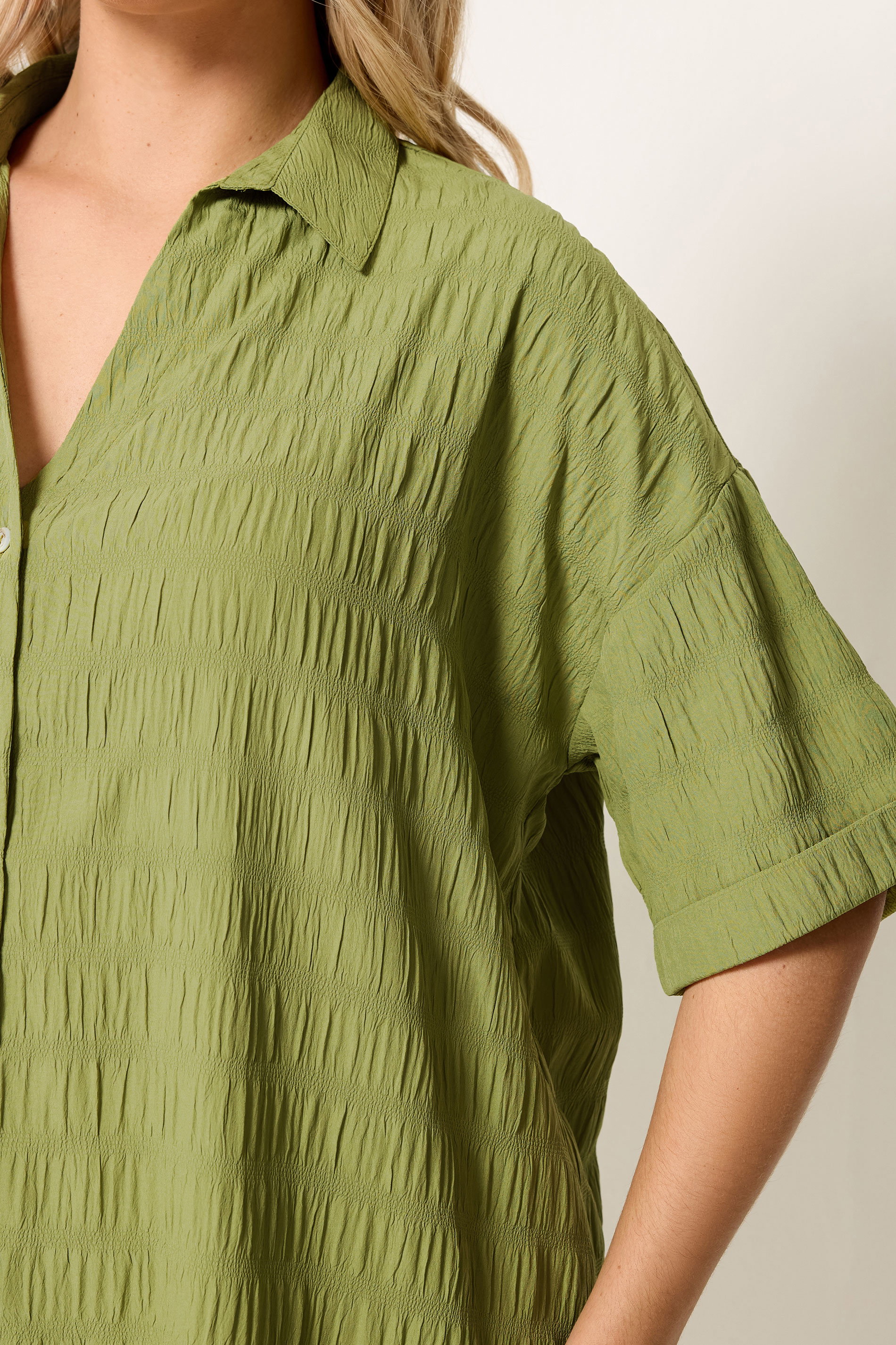 YOURS Plus Size Green Textured Shirt 4