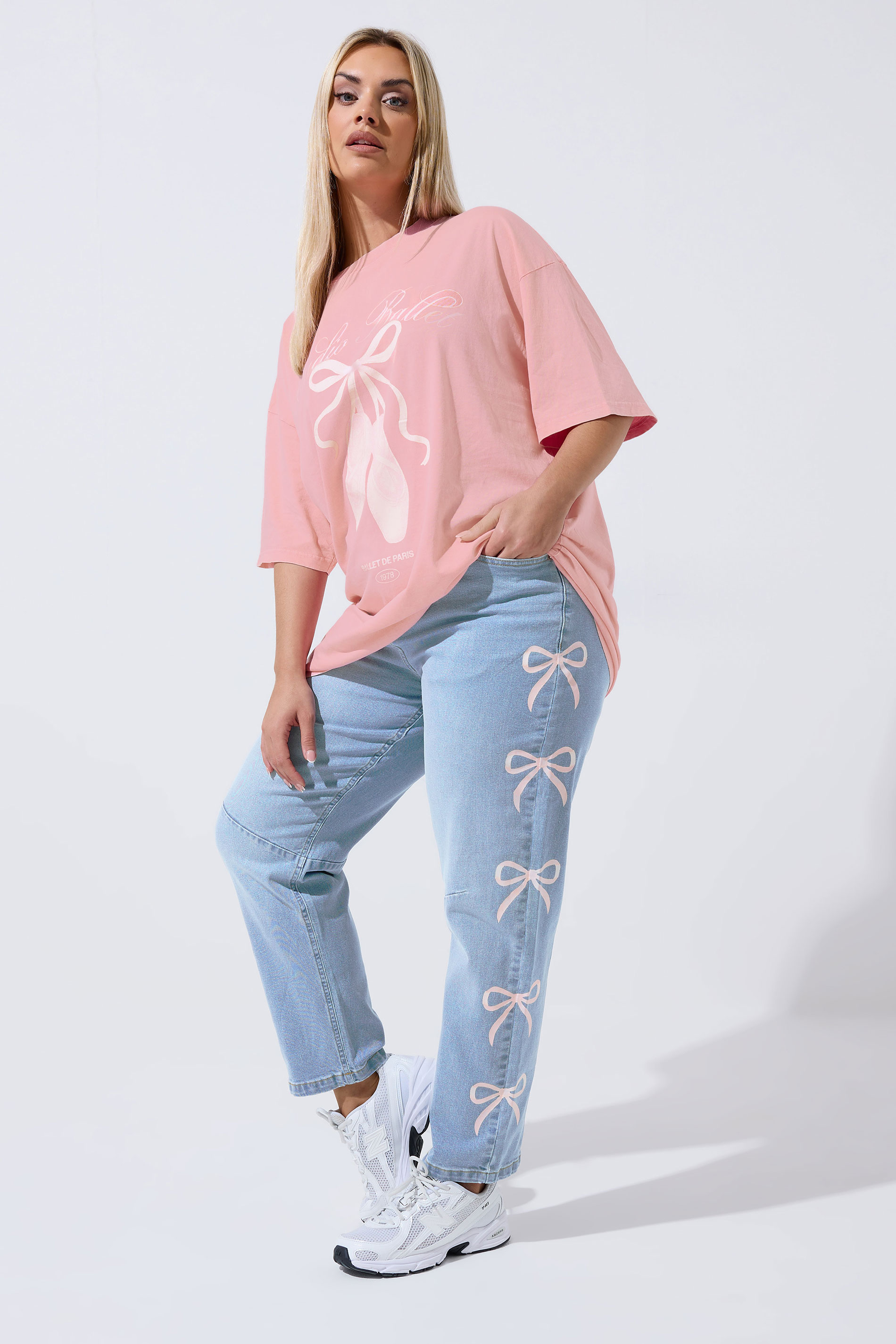 LIMITED COLLECTION Plus Size Blue Bow Barrel Leg Jeans | Yours Clothing 3