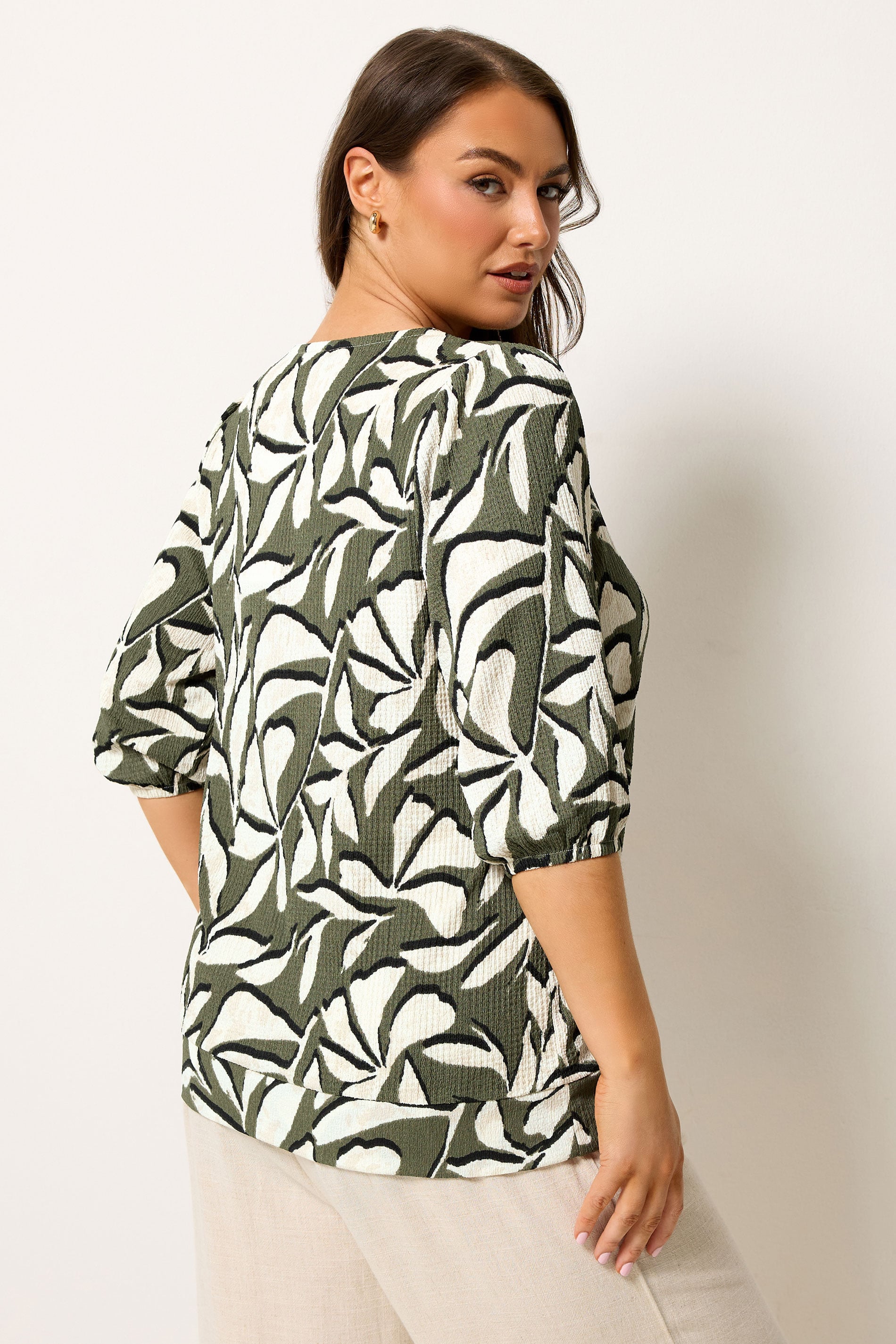 YOURS Plus Size Sage Green & White Leaf Print Puff Sleeve Top | Yours Clothing 2