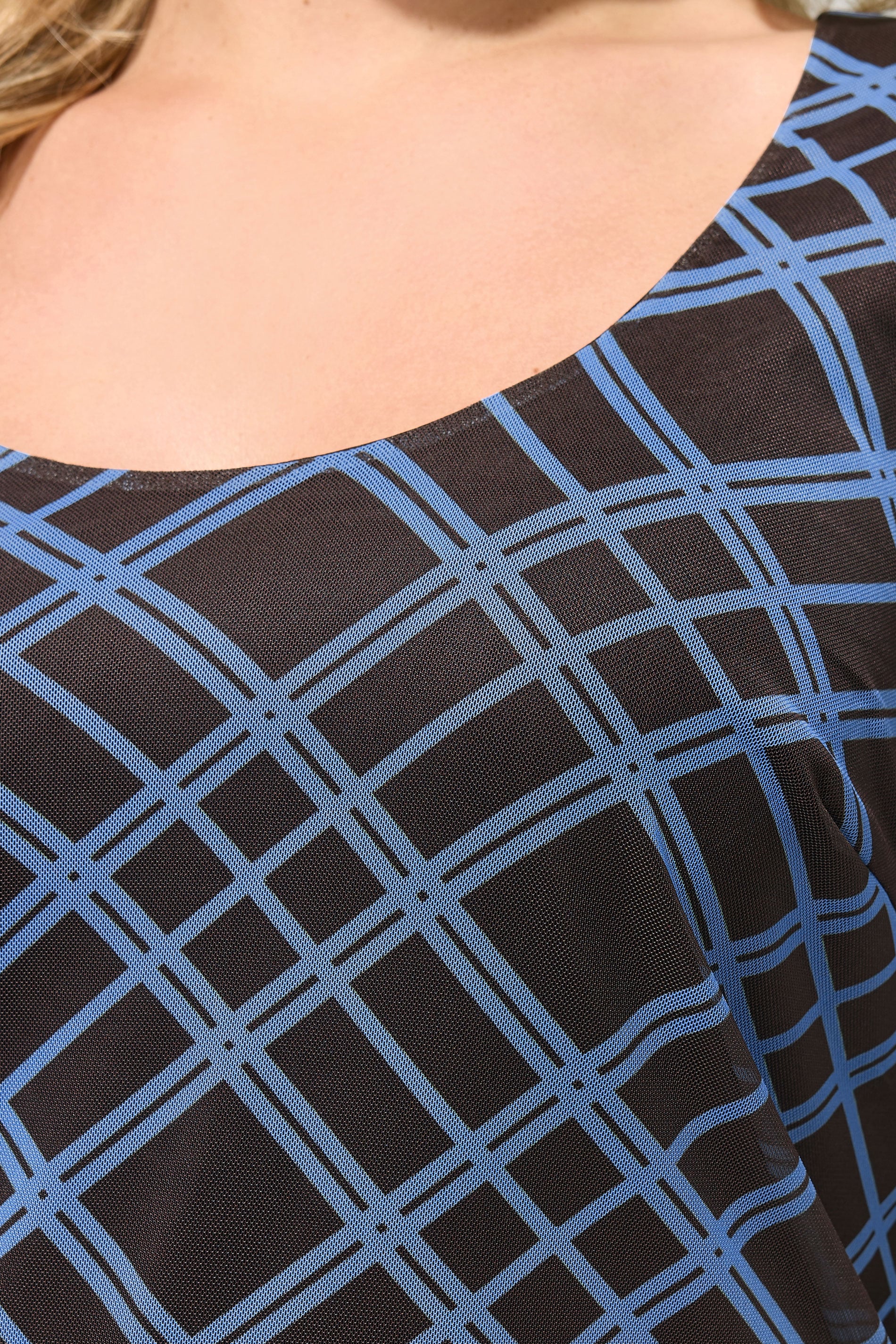 YOURS LONDON Plus Size Brown & Blue Check Top | Yours Clothing 5