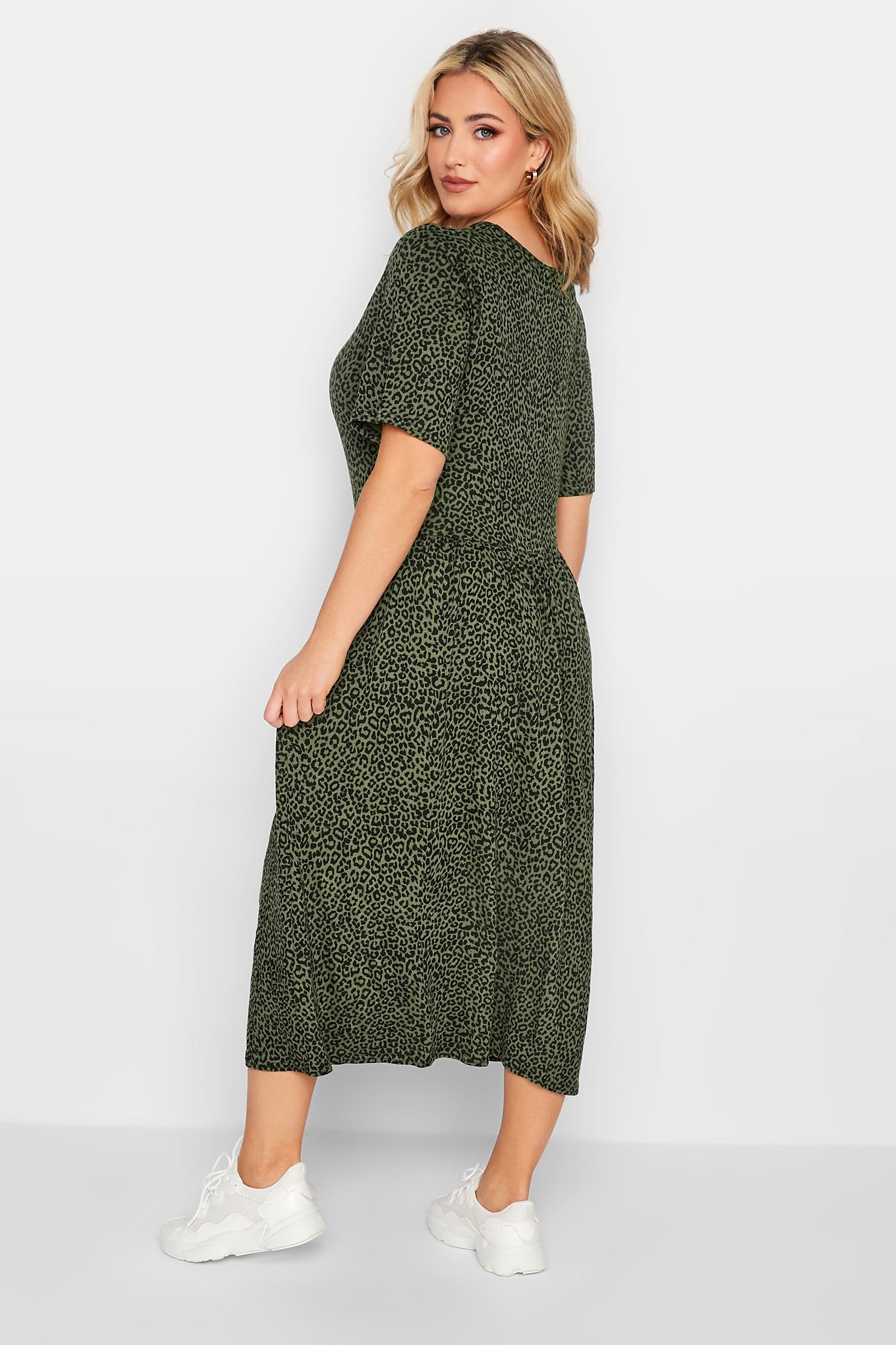 YOURS Plus Size Green Leopard Print Midi Smock Dress | Yours Clothing 3