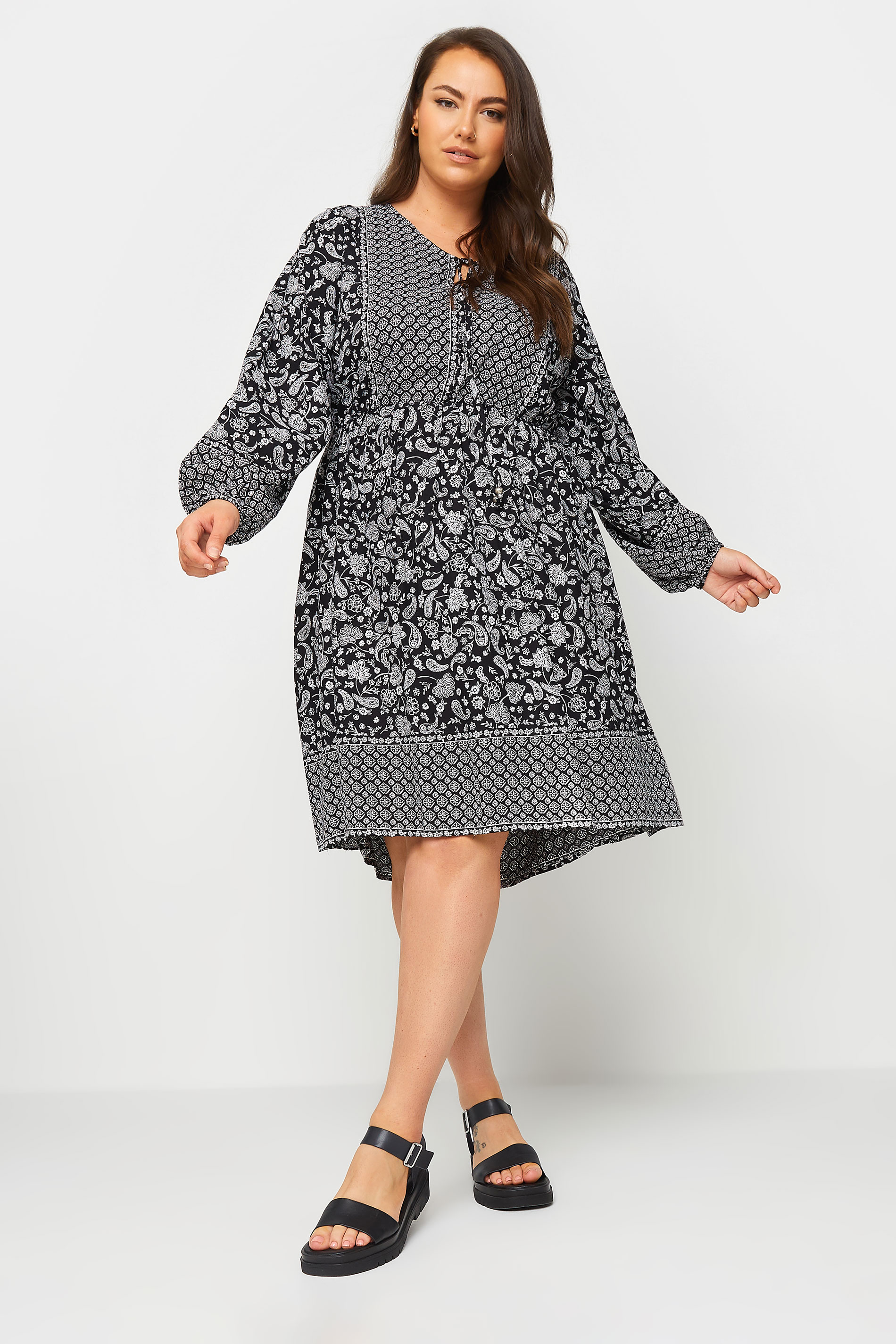 YOURS Plus Size Black Paisley Print Smock Dress | Yours Clothing 2