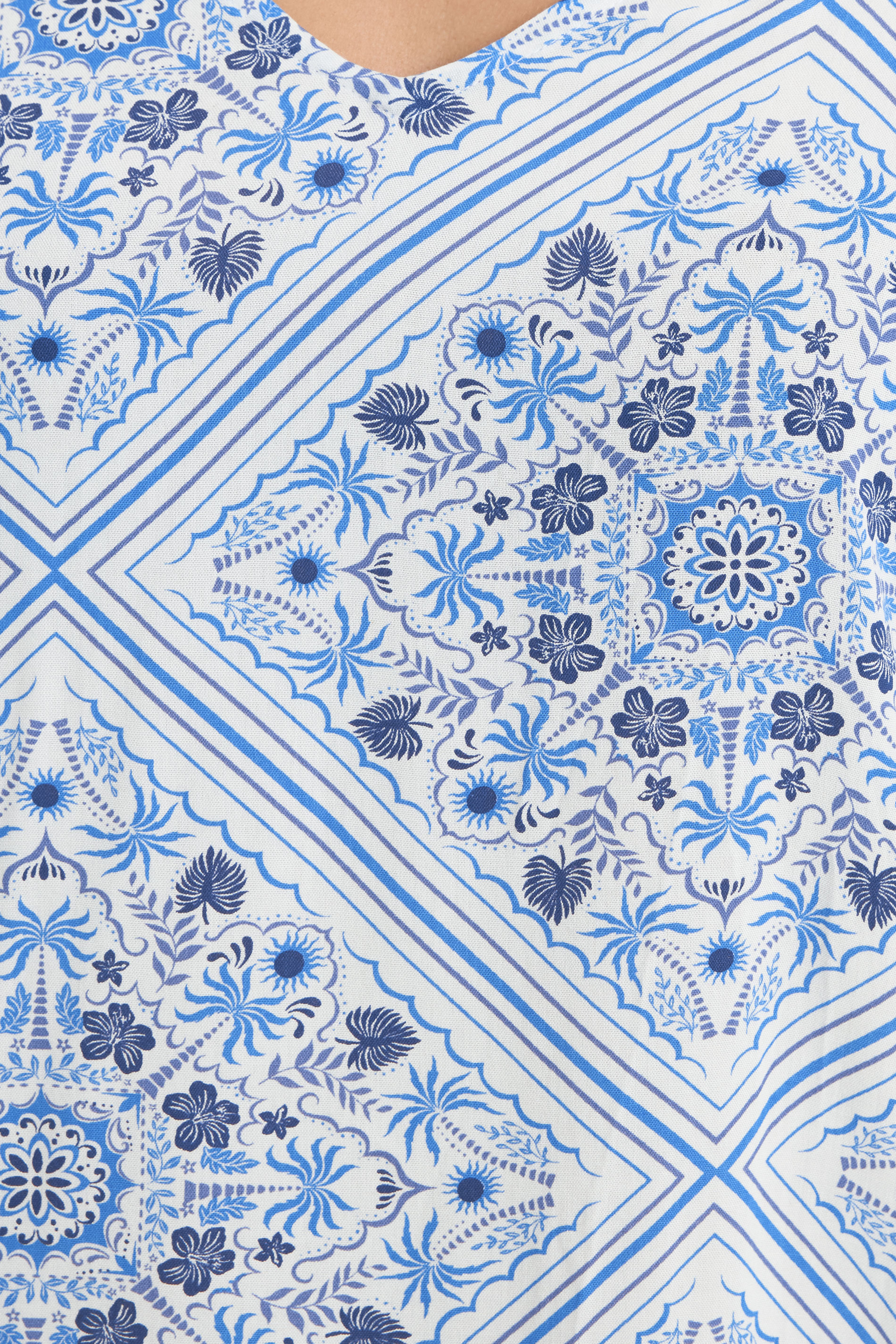 YOURS Plus Size Blue Tile Print Throw On Maxi Dress | Yours Clothing 6
