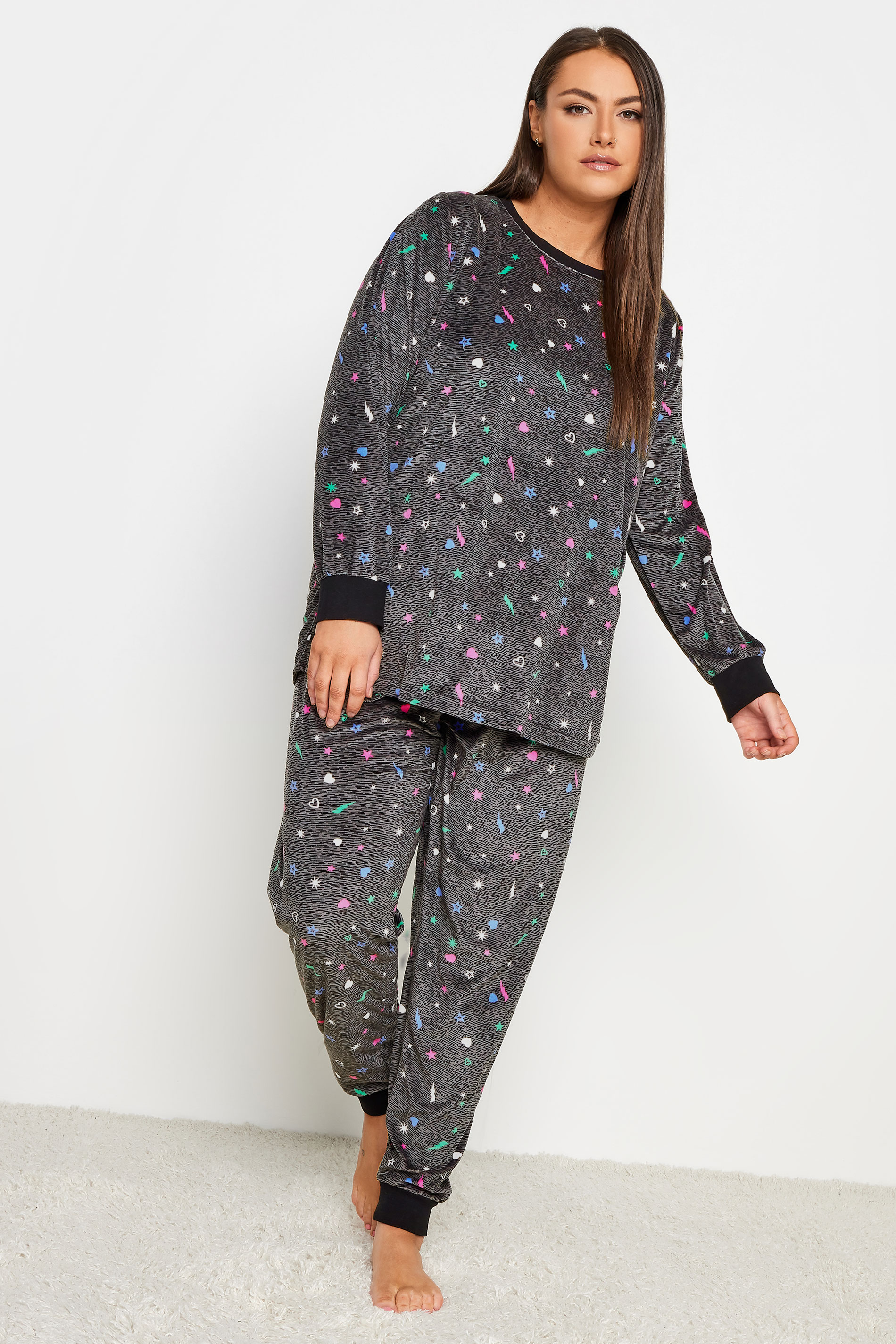YOURS Plus Size Grey Star & Heart Print Velour Lounge Set | Yours Clothing 2