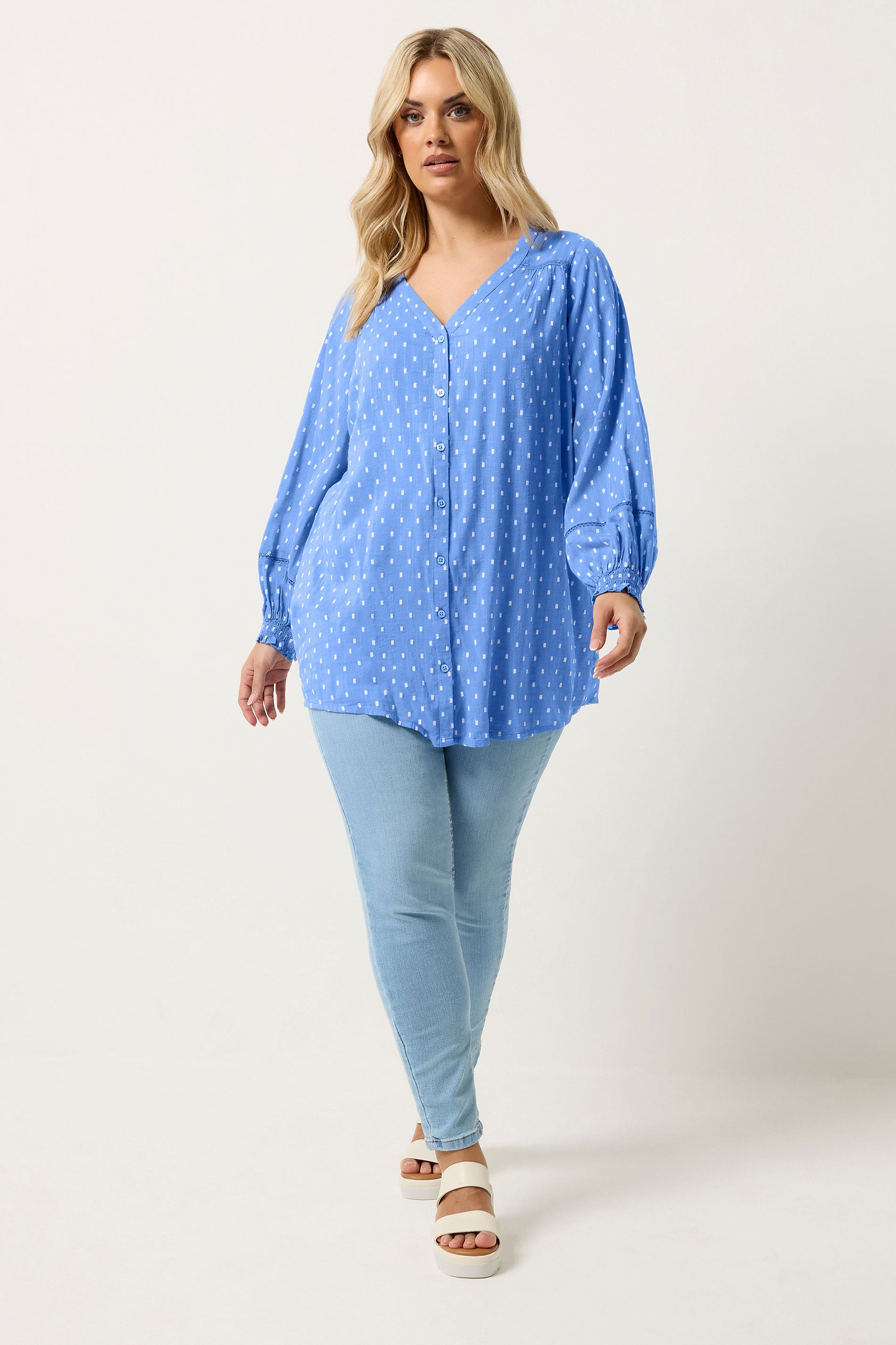https://cdn.yoursclothing.com/Images/ProductImages/62f17e03-938b-4b_331213_C.jpg