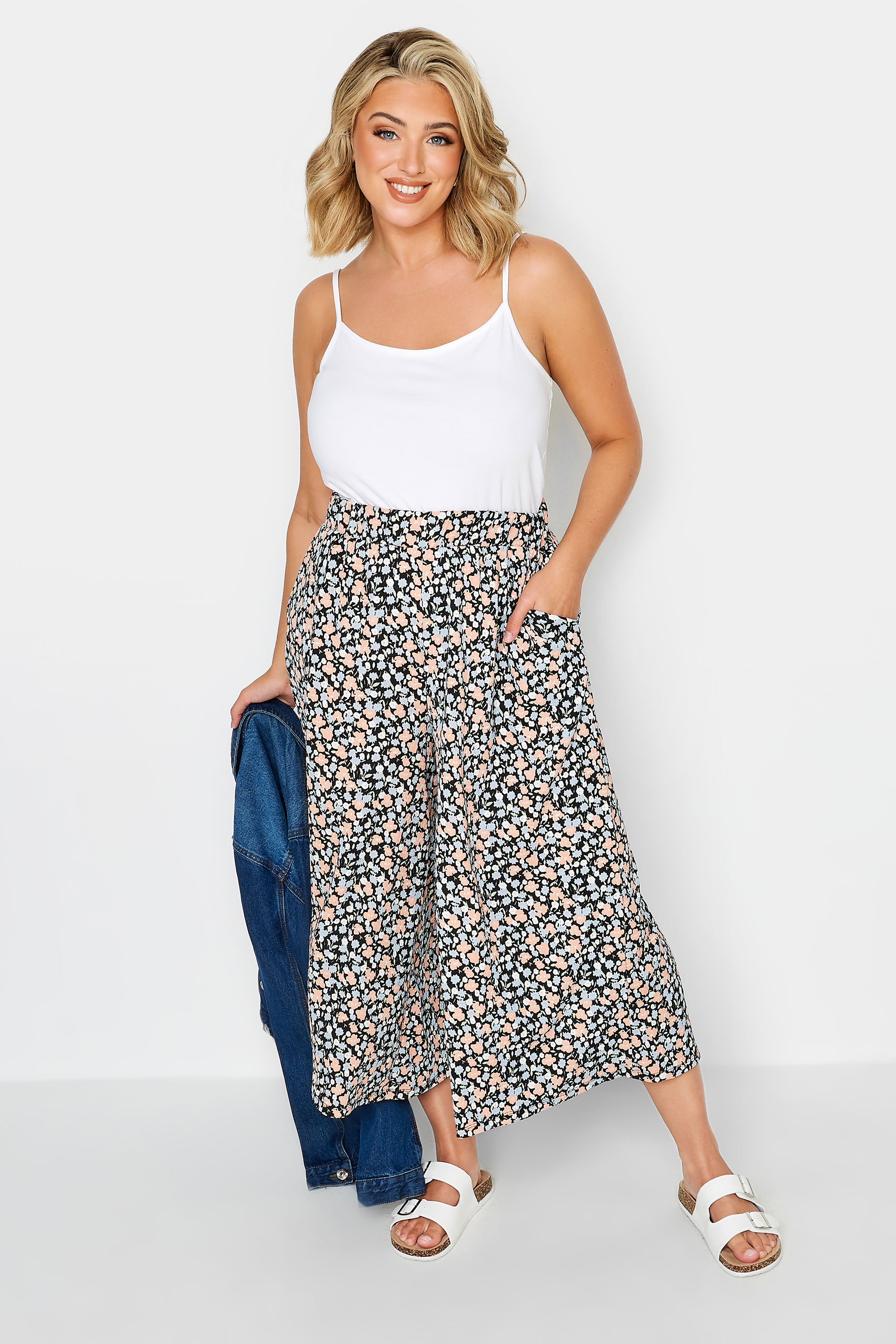 YOURS Plus Size Black Ditsy Floral Midaxi Culottes | Yours Clothing 2
