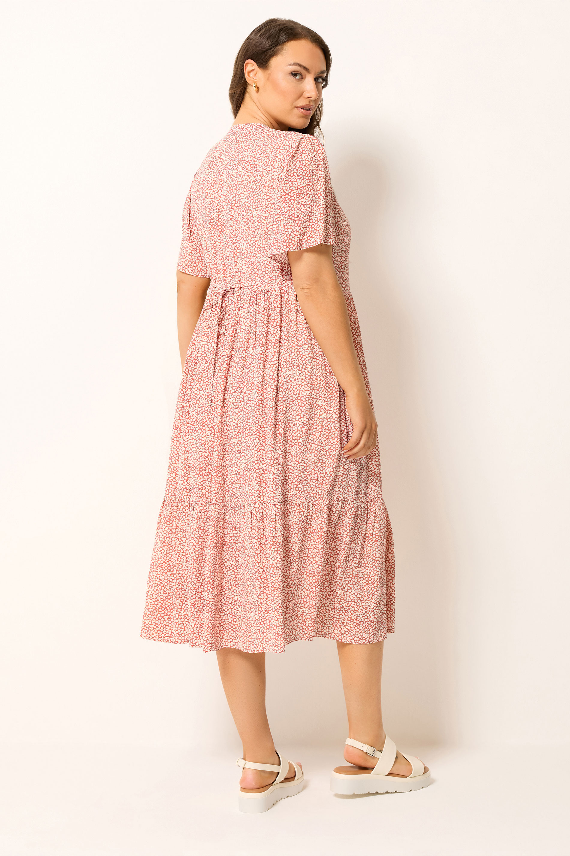 https://cdn.yoursclothing.com/Images/ProductImages/691198c6-3a4b-41_175395_C.jpg